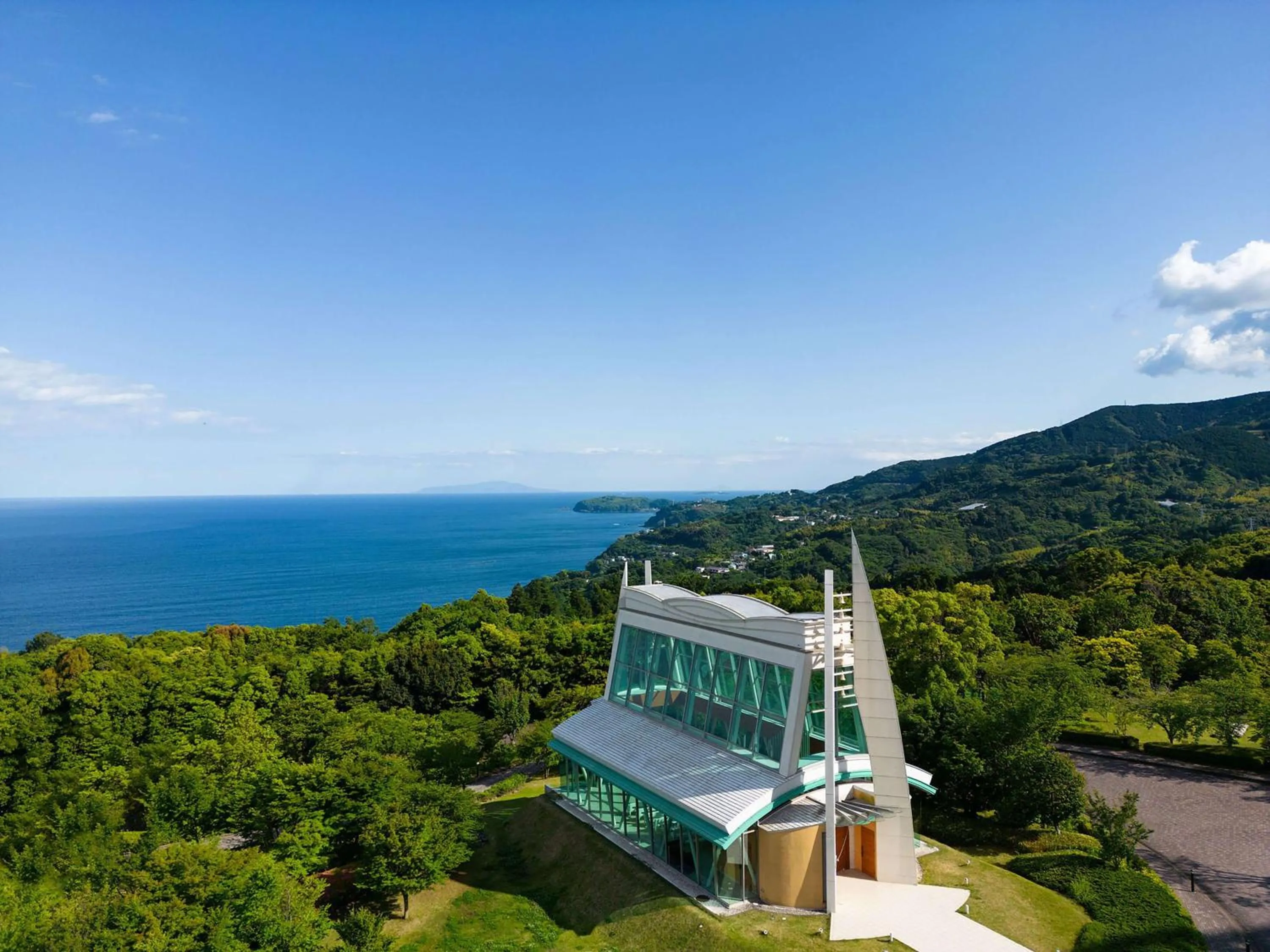 Property building in Hilton Odawara Resort & Spa