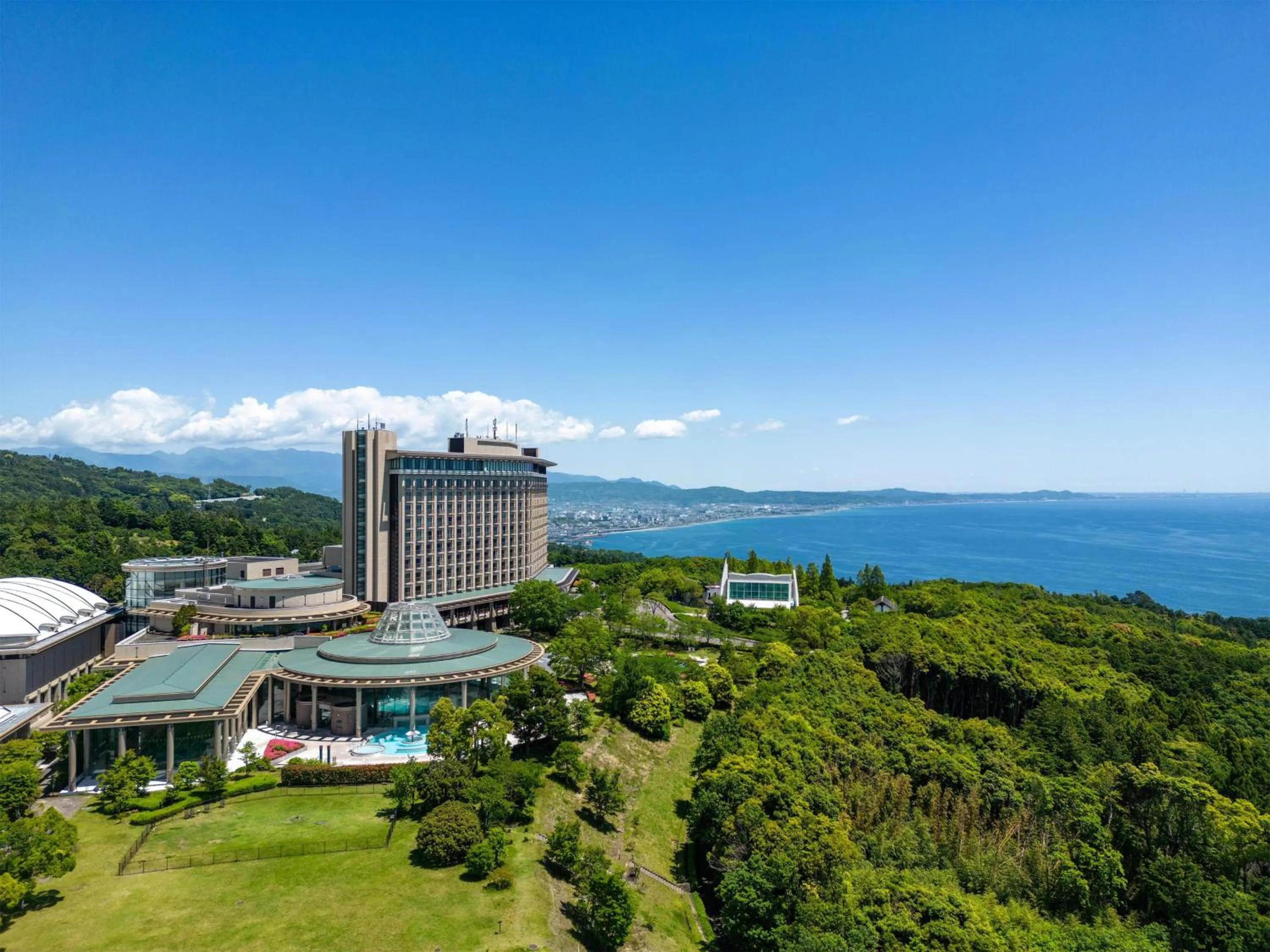Property building in Hilton Odawara Resort & Spa