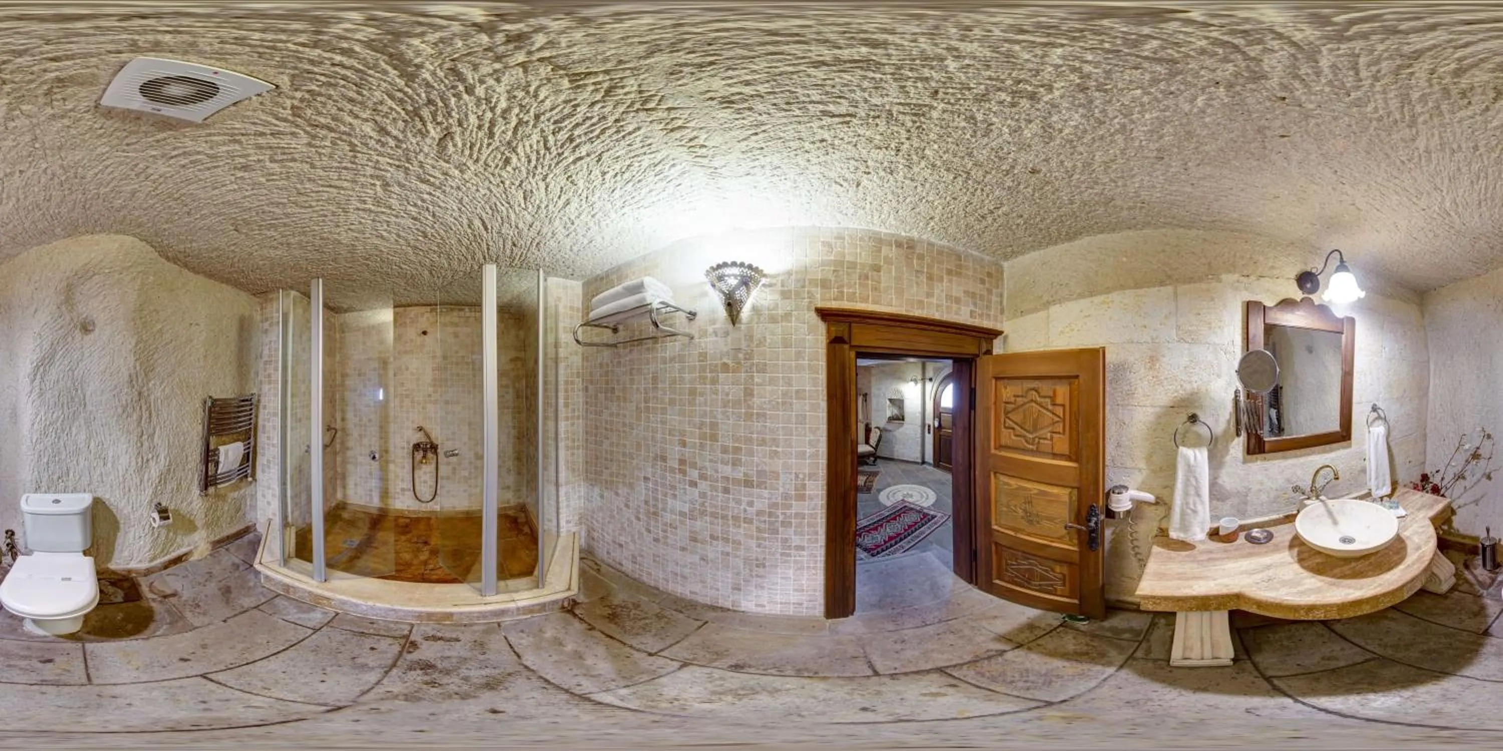 Shower in Miras Hotel