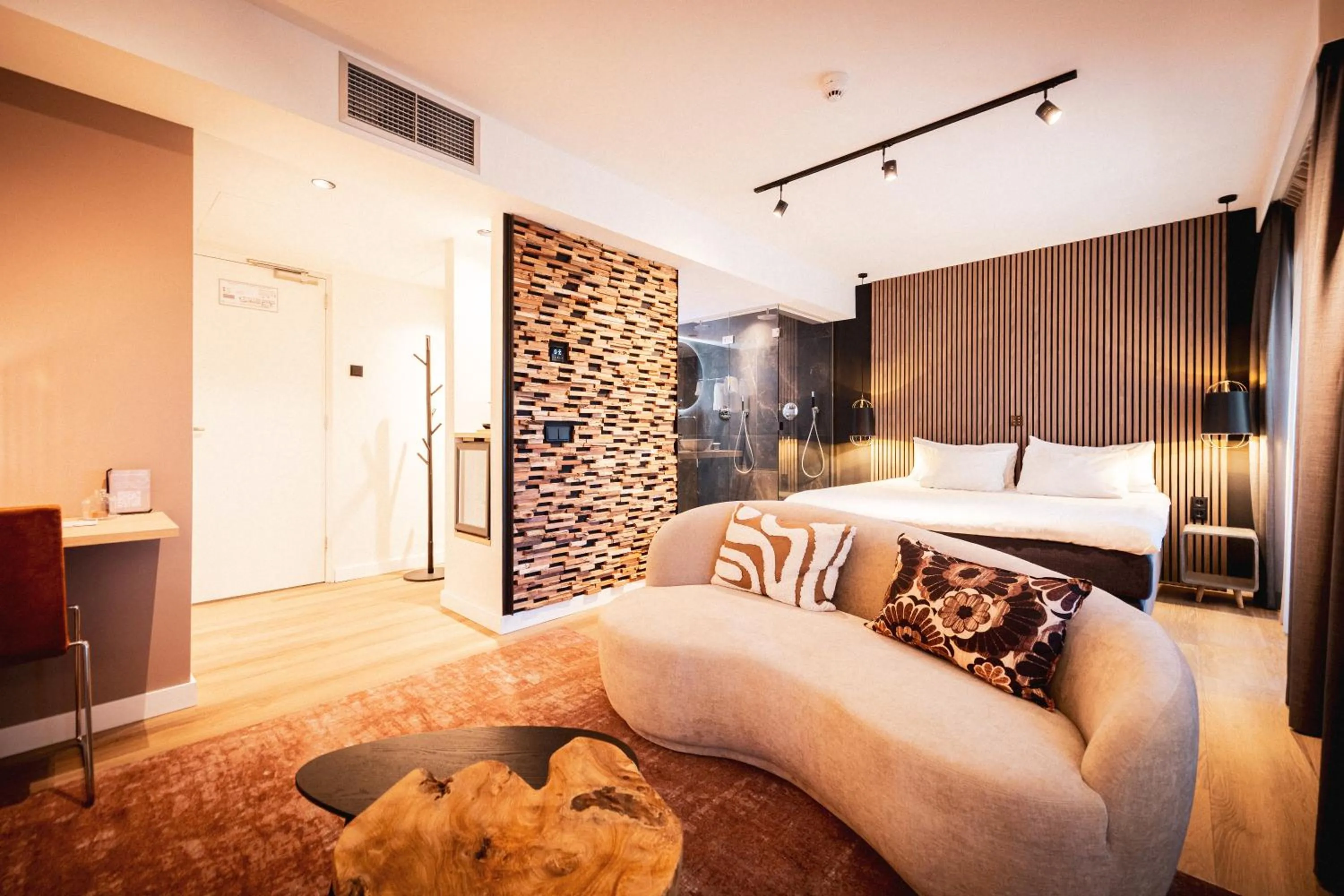 Living room, Bed in Hotel de Sterrenberg - Adults Only