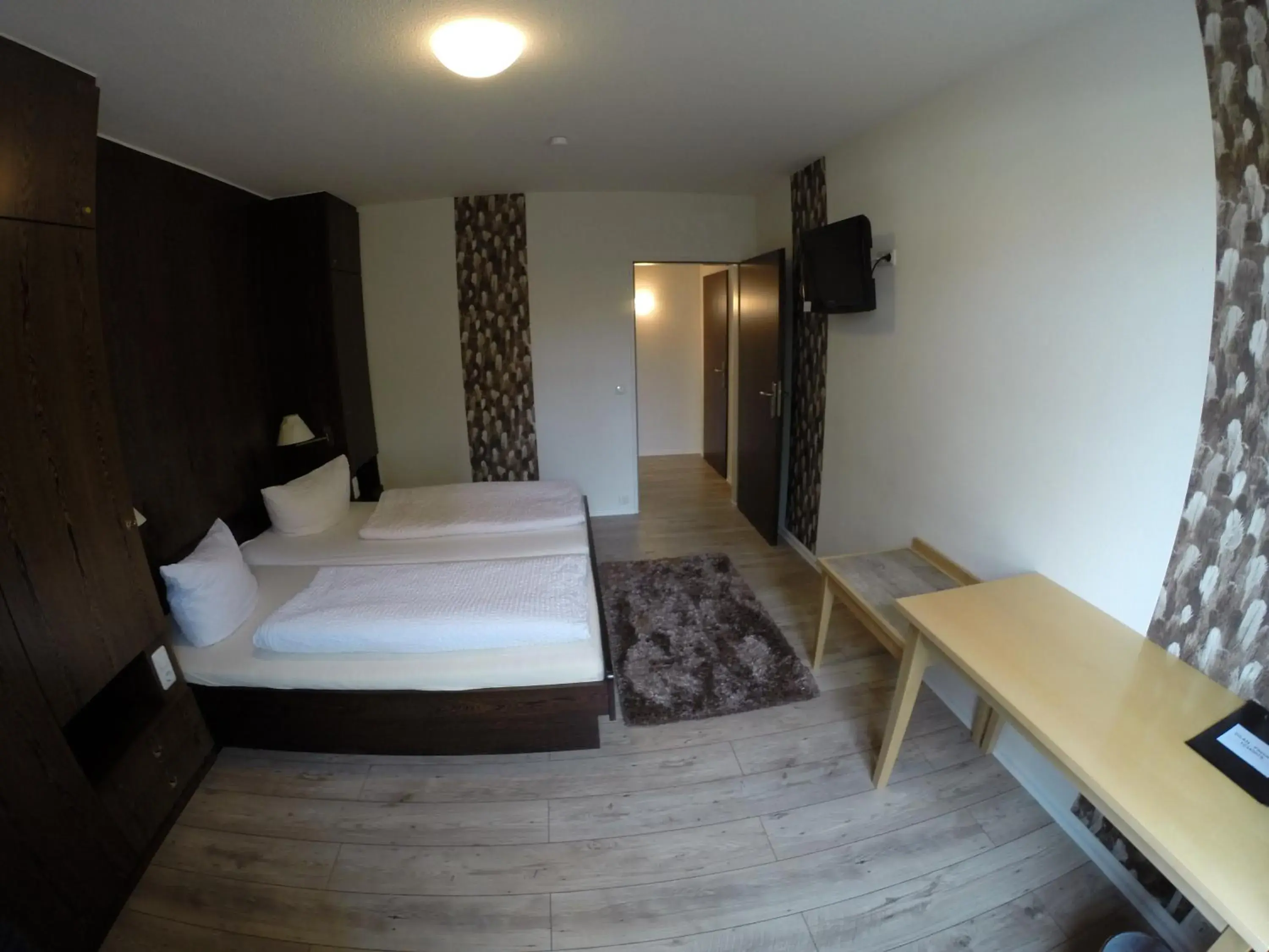 Double Room - single occupancy in Hotel Zum Weißen Roß Double Room - single occupancy in Hotel Zum Weißen Roß