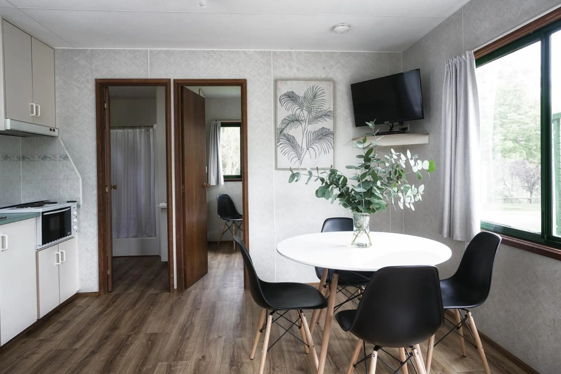 Living room in BIG4 Castlemaine Gardens