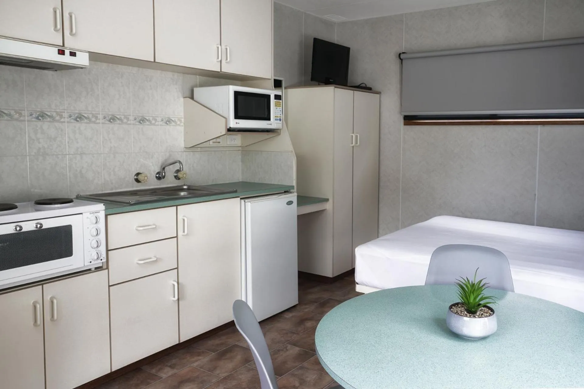 Kitchen or kitchenette in BIG4 Castlemaine Gardens