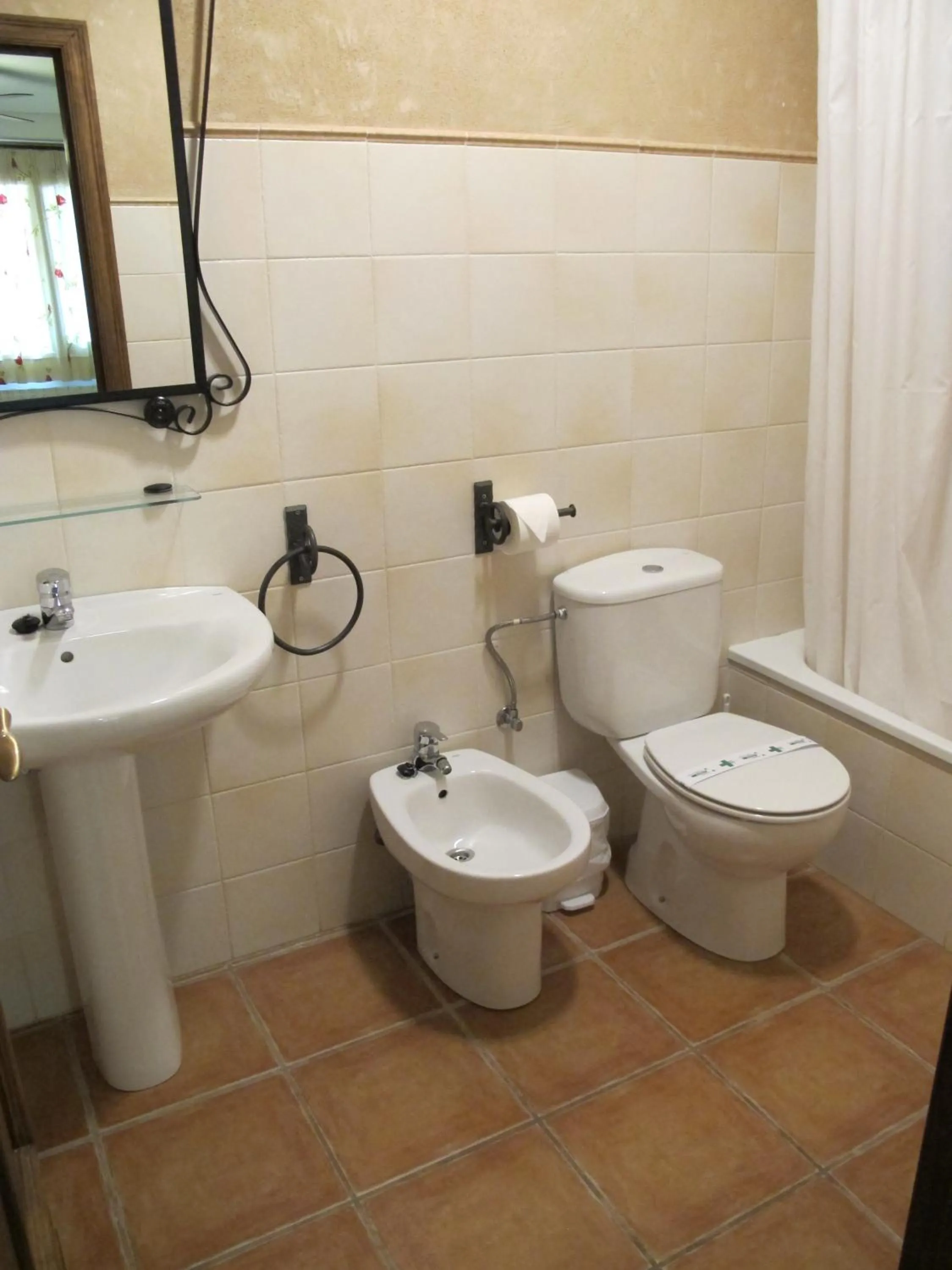 Bathroom in Apartamentos Valle del Guadalquivir