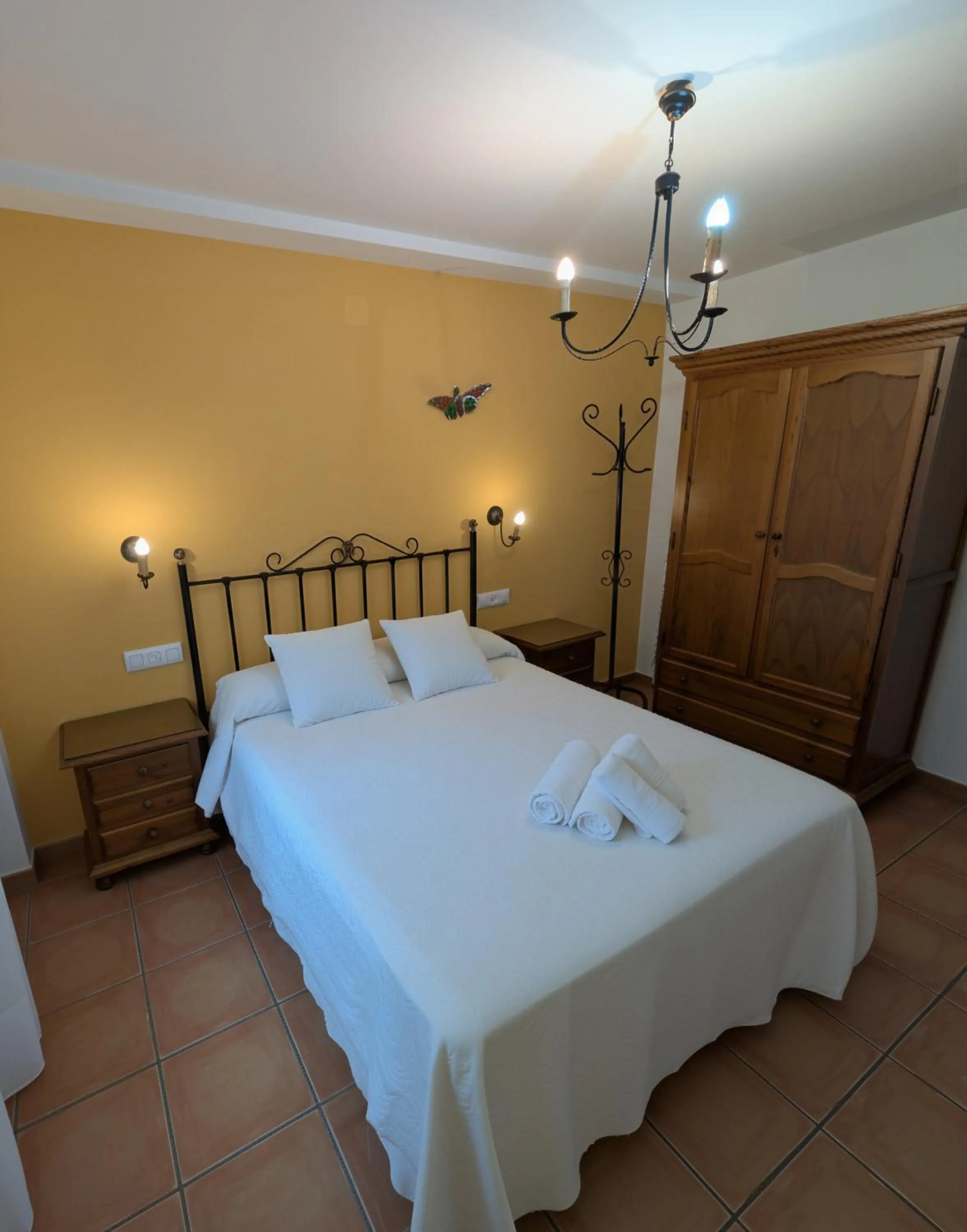 Bed in Apartamentos Valle del Guadalquivir