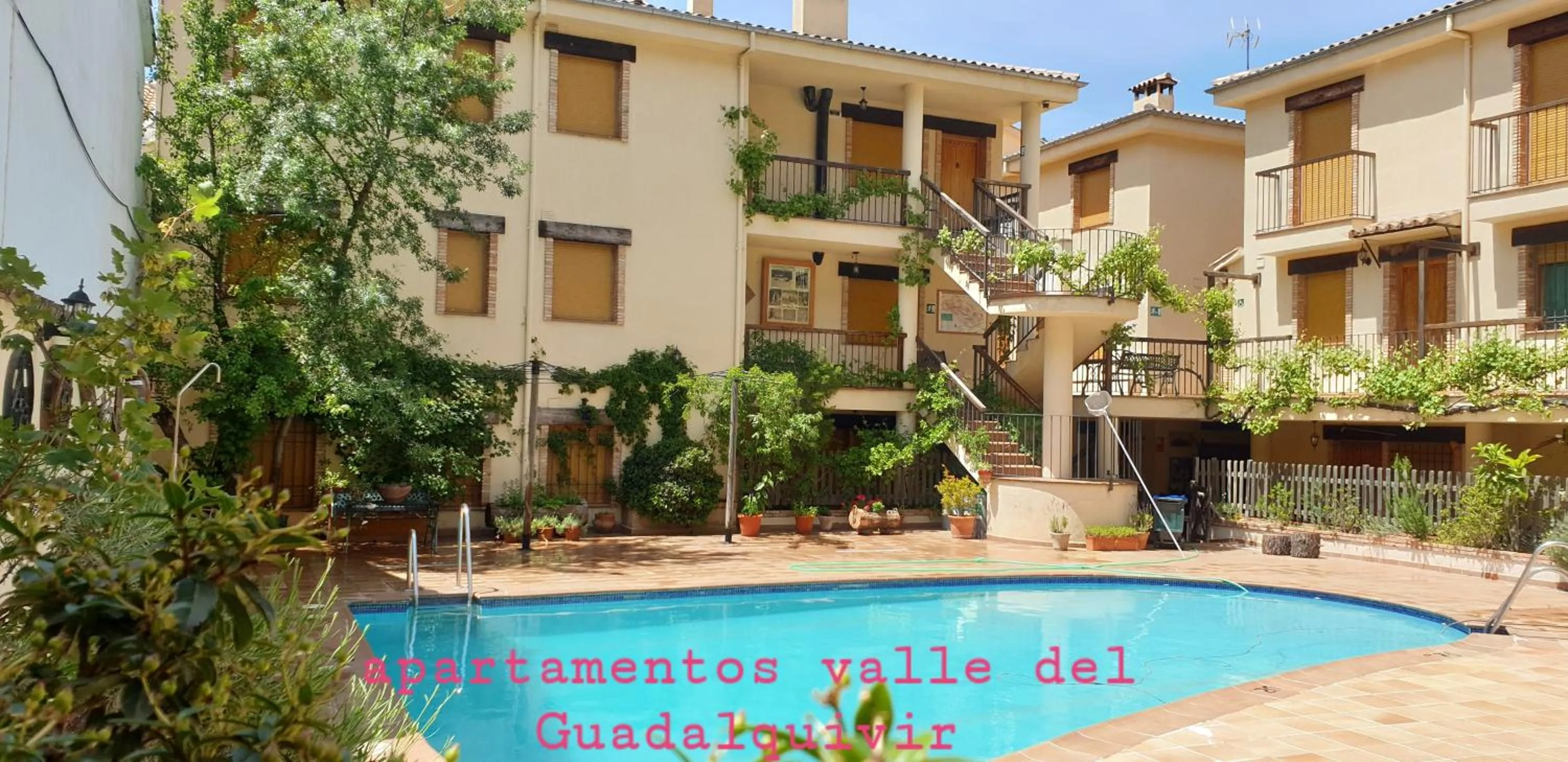 Swimming pool in Apartamentos Valle del Guadalquivir