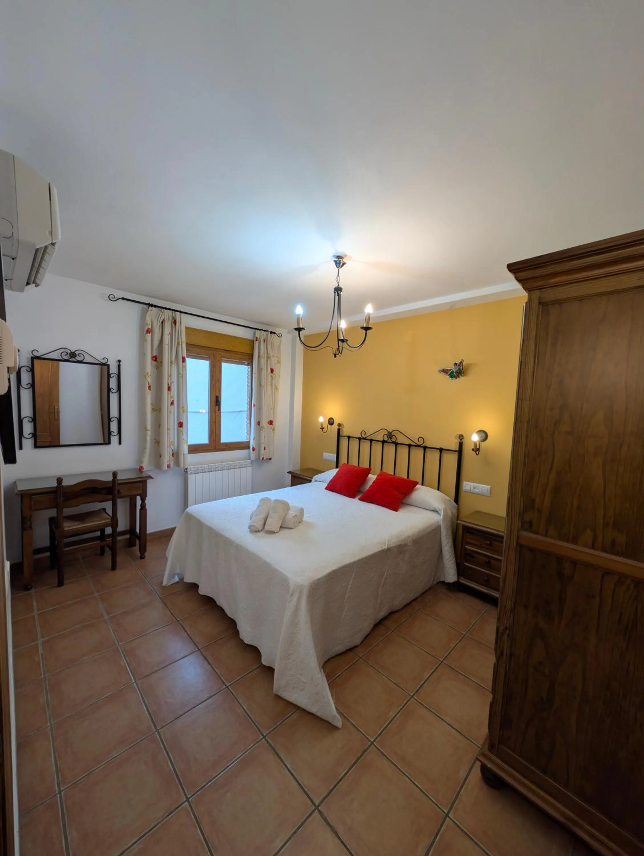 Bed in Apartamentos Valle del Guadalquivir