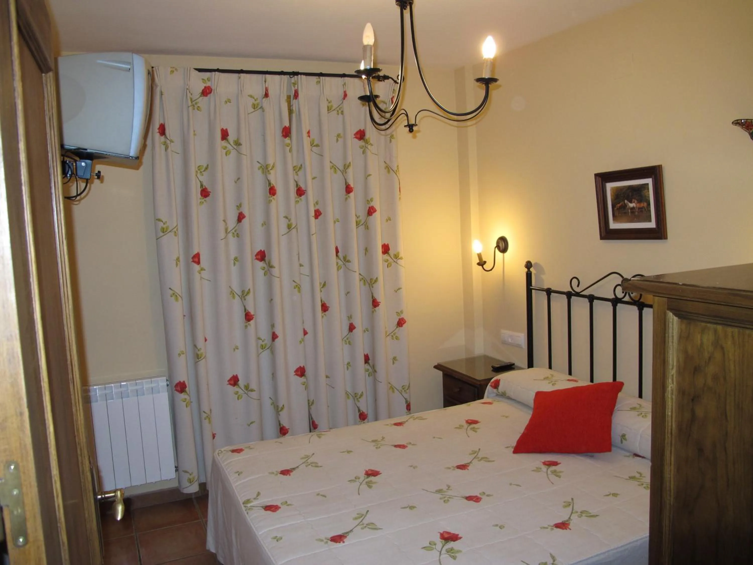Photo of the whole room, Bed in Apartamentos Valle del Guadalquivir
