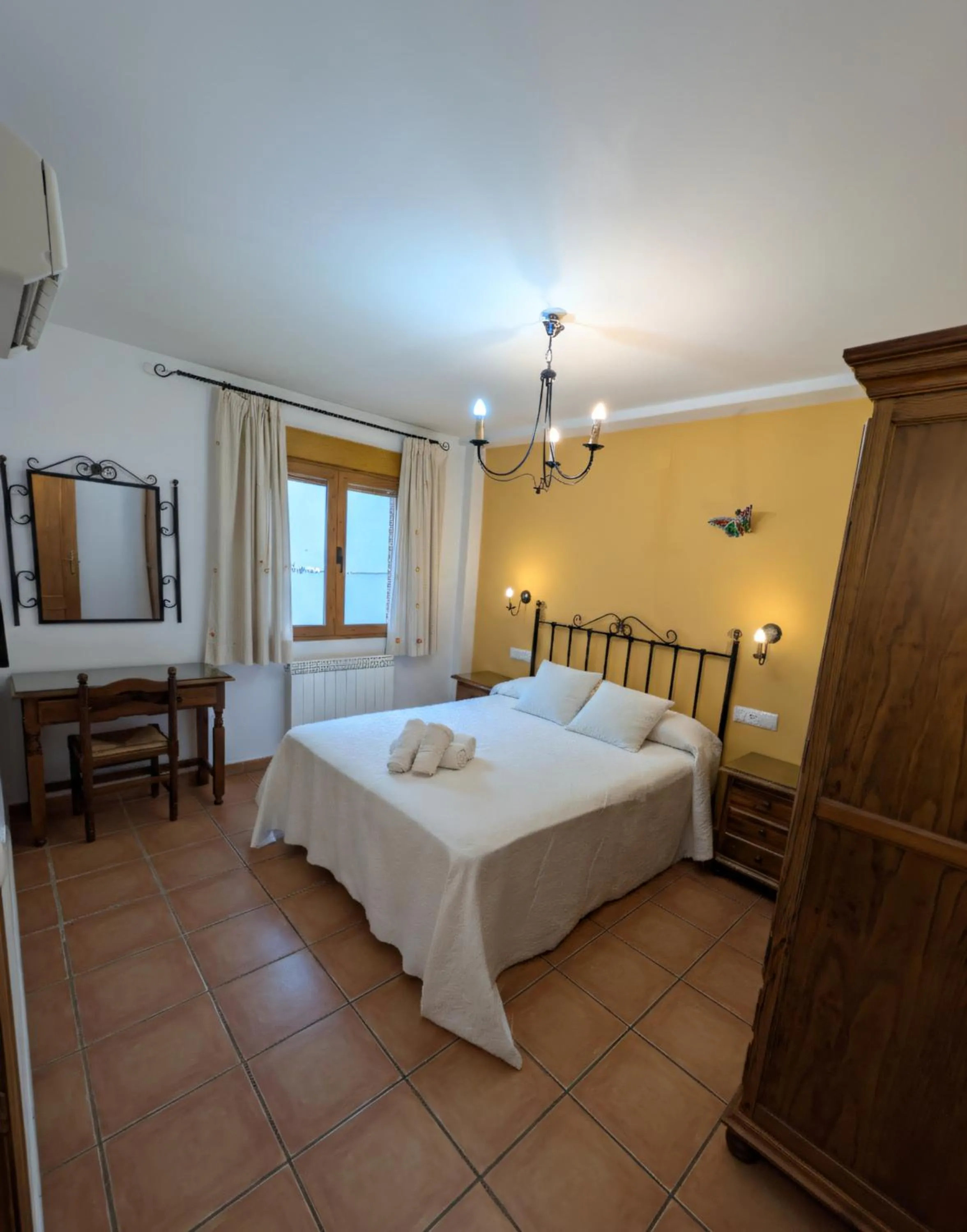 Bed in Apartamentos Valle del Guadalquivir