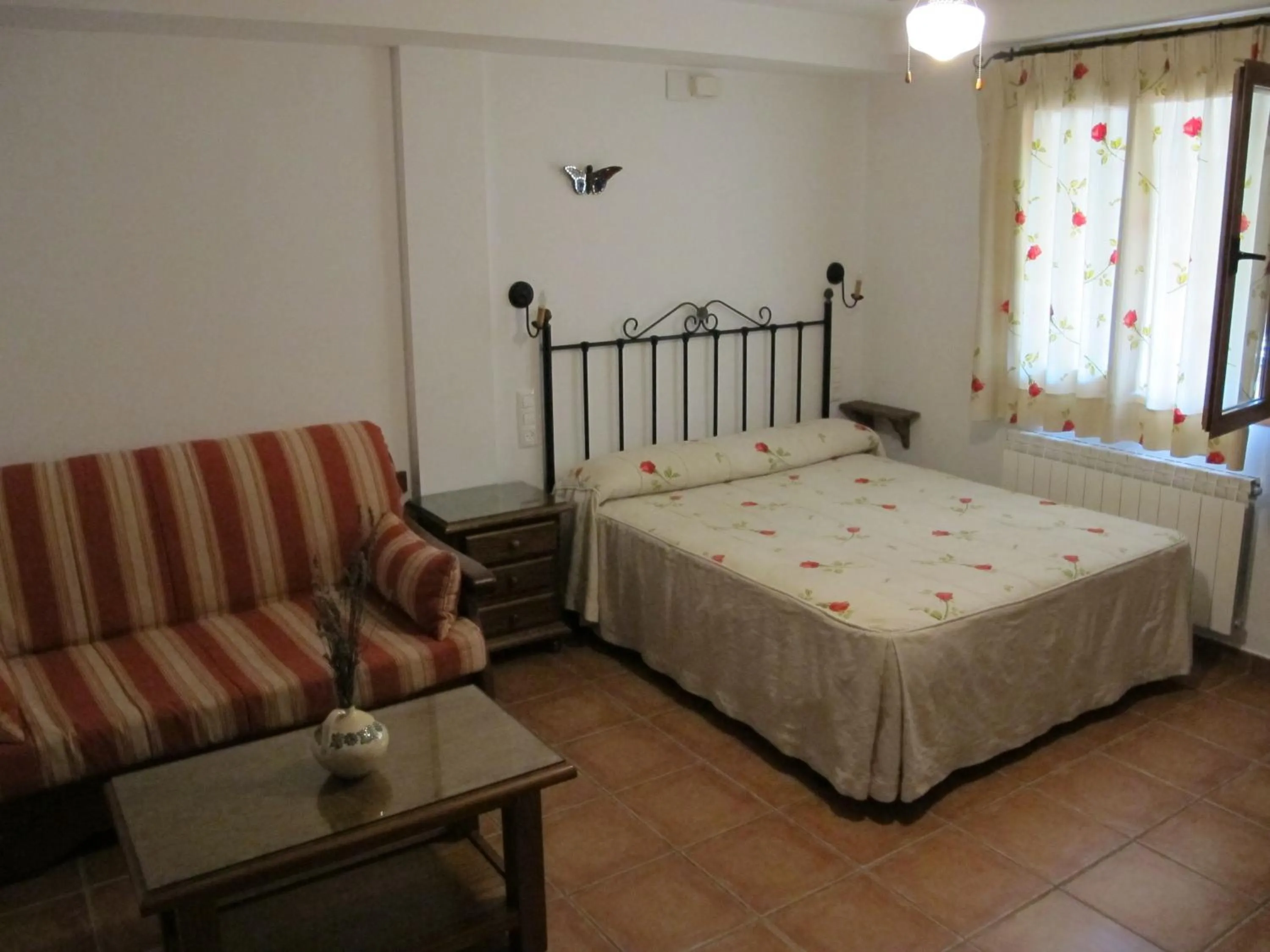 Photo of the whole room, Bed in Apartamentos Valle del Guadalquivir