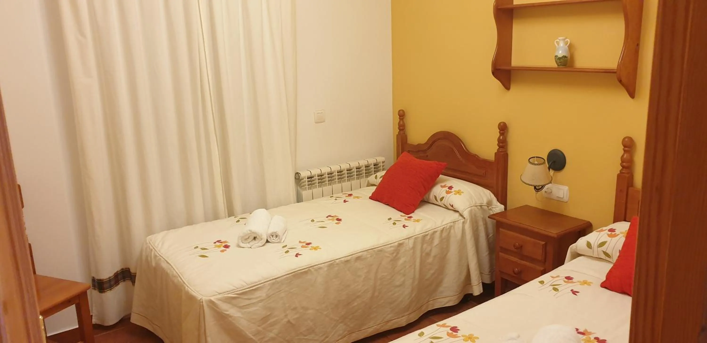 Bed in Apartamentos Valle del Guadalquivir