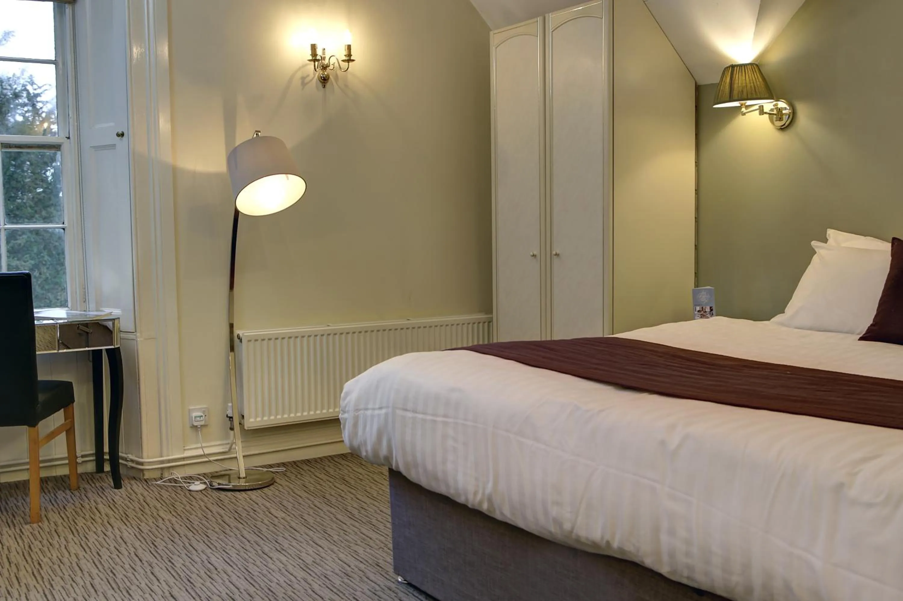 Bedroom in Stoke Rochford Hall