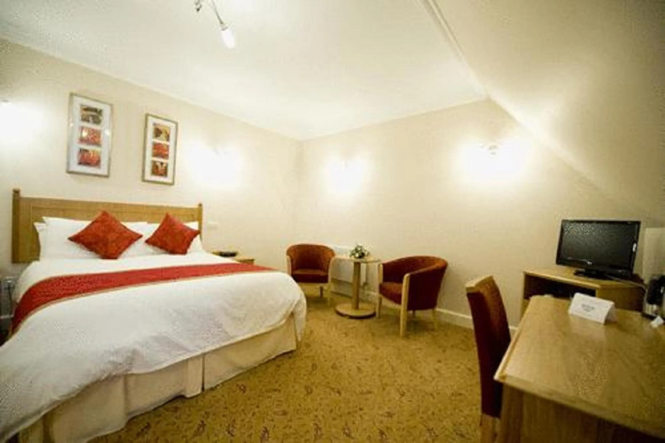 Bedroom in Stoke Rochford Hall