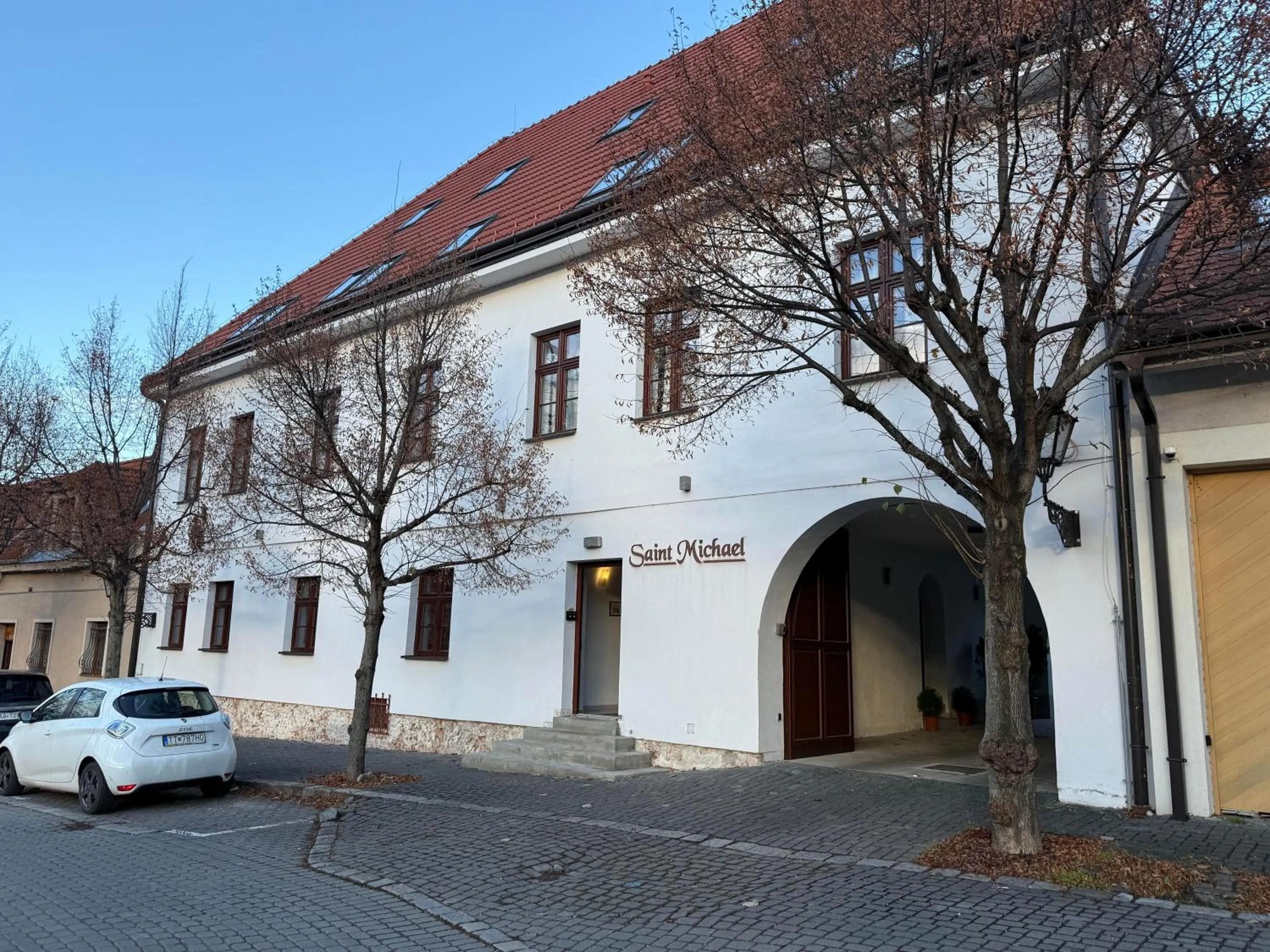 Property building in Saint Michael - Garni Hotel