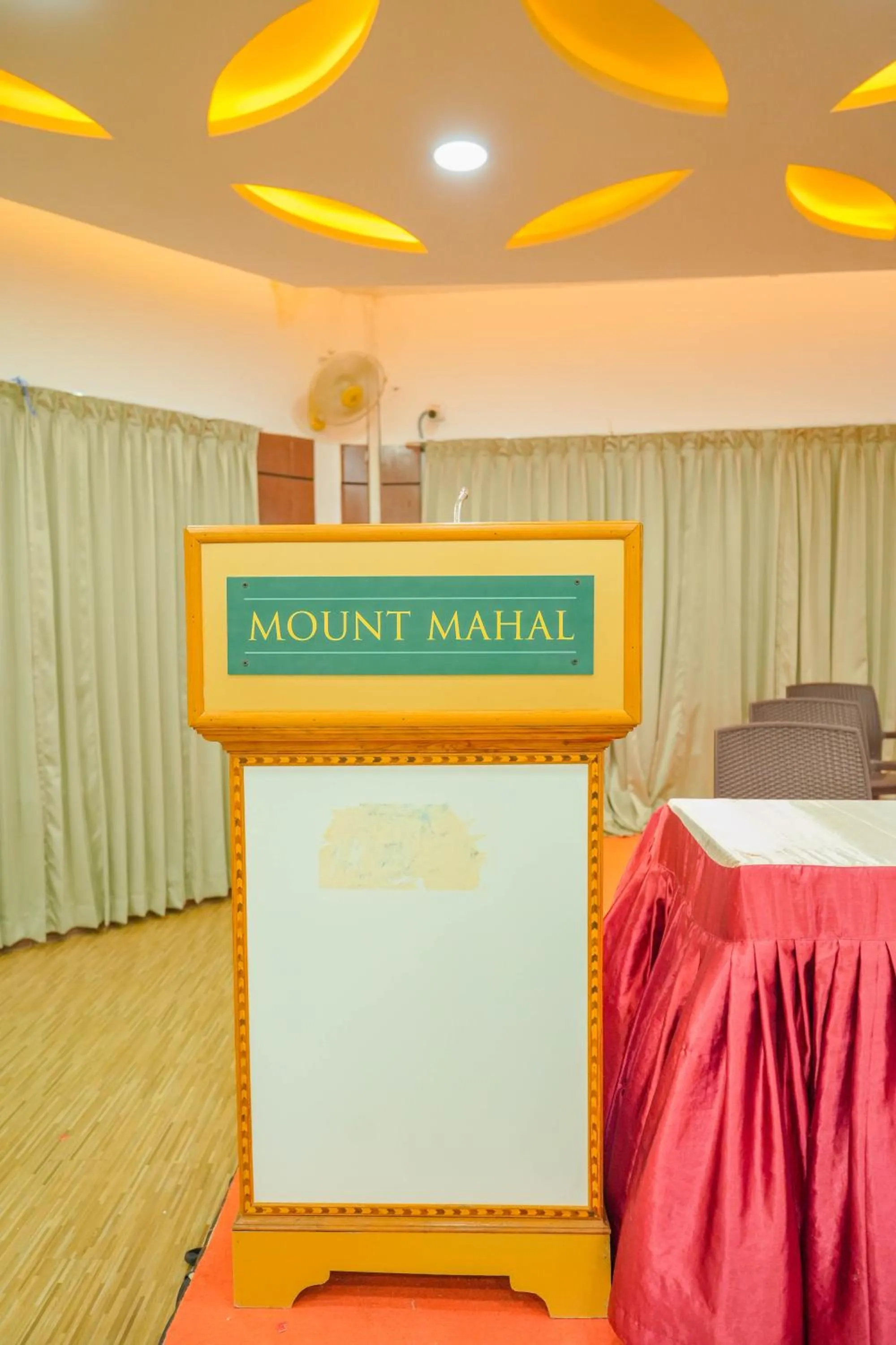 Banquet/Function facilities in Mount Retreat Resorts - Madurai