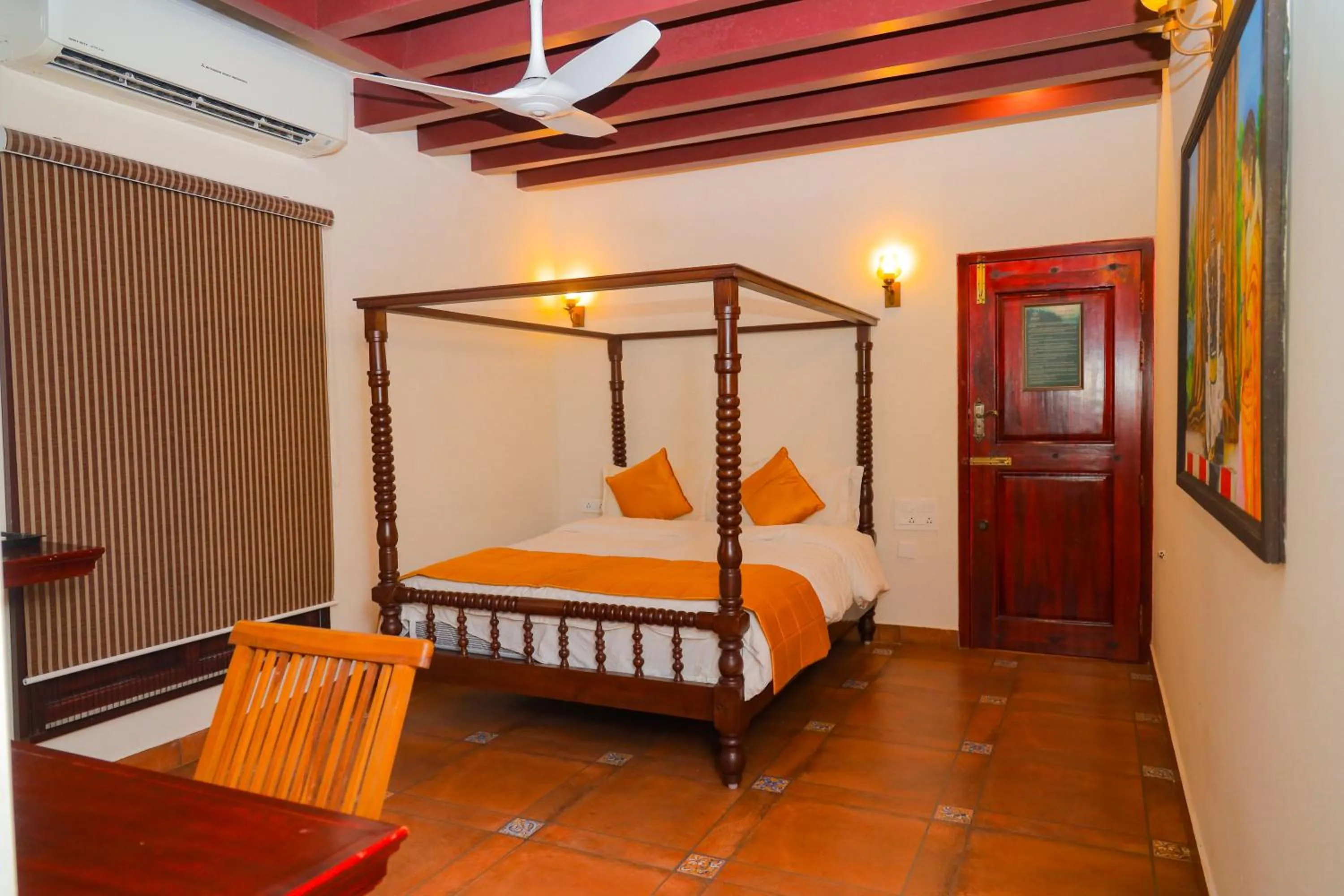 Photo of the whole room, Bed in Mount Retreat Resorts - Madurai