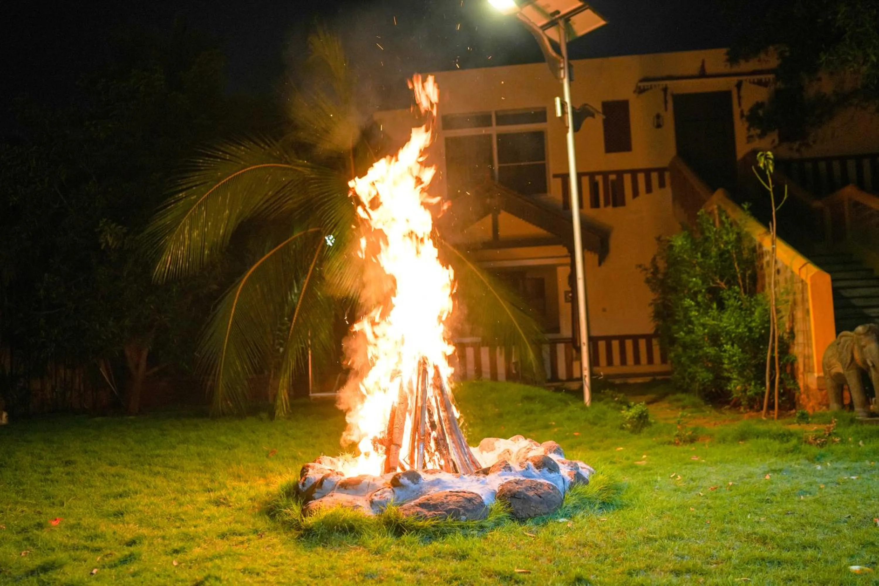 Night in Mount Retreat Resorts - Madurai