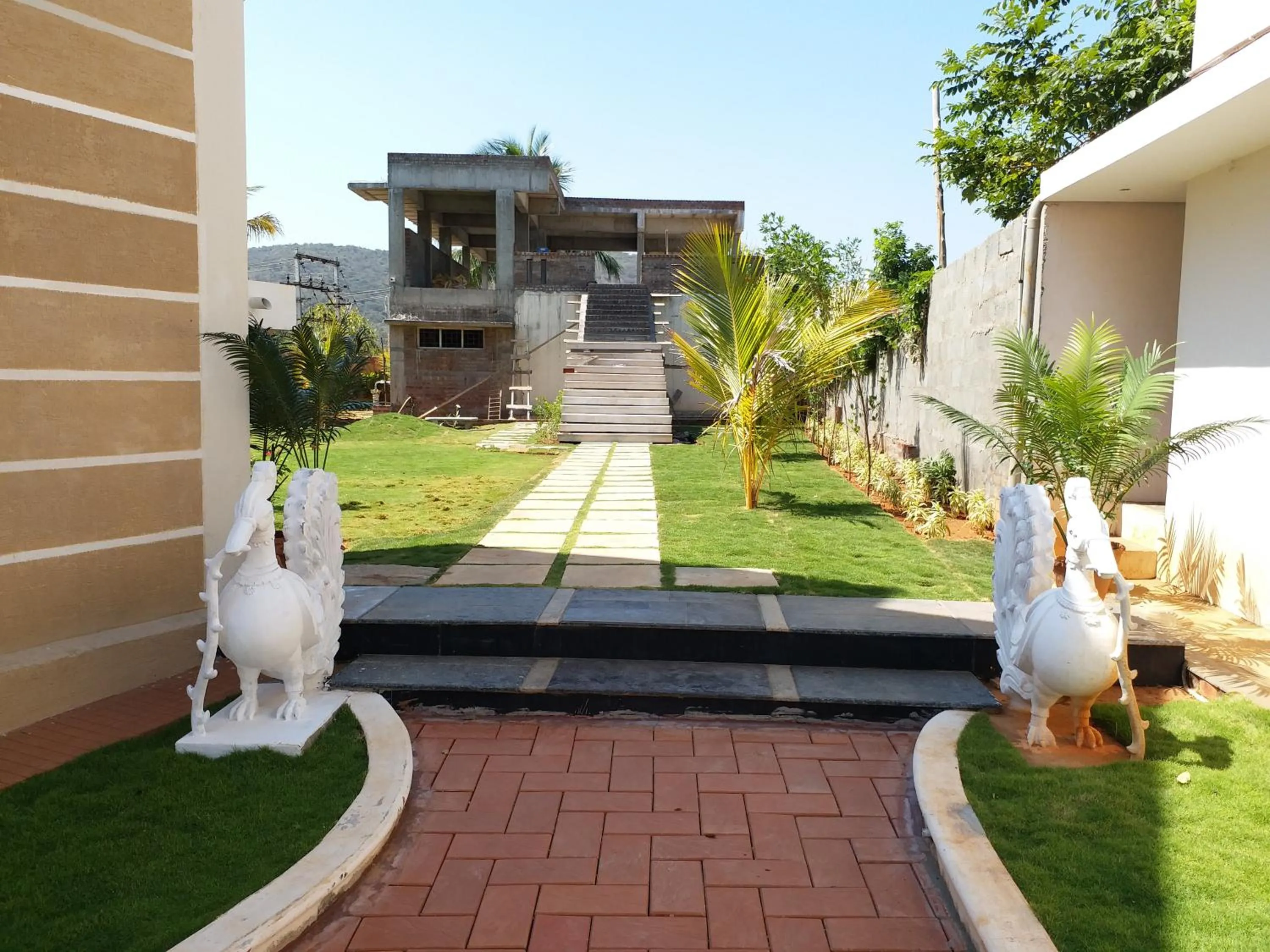 Garden view in Mount Retreat Resorts - Madurai