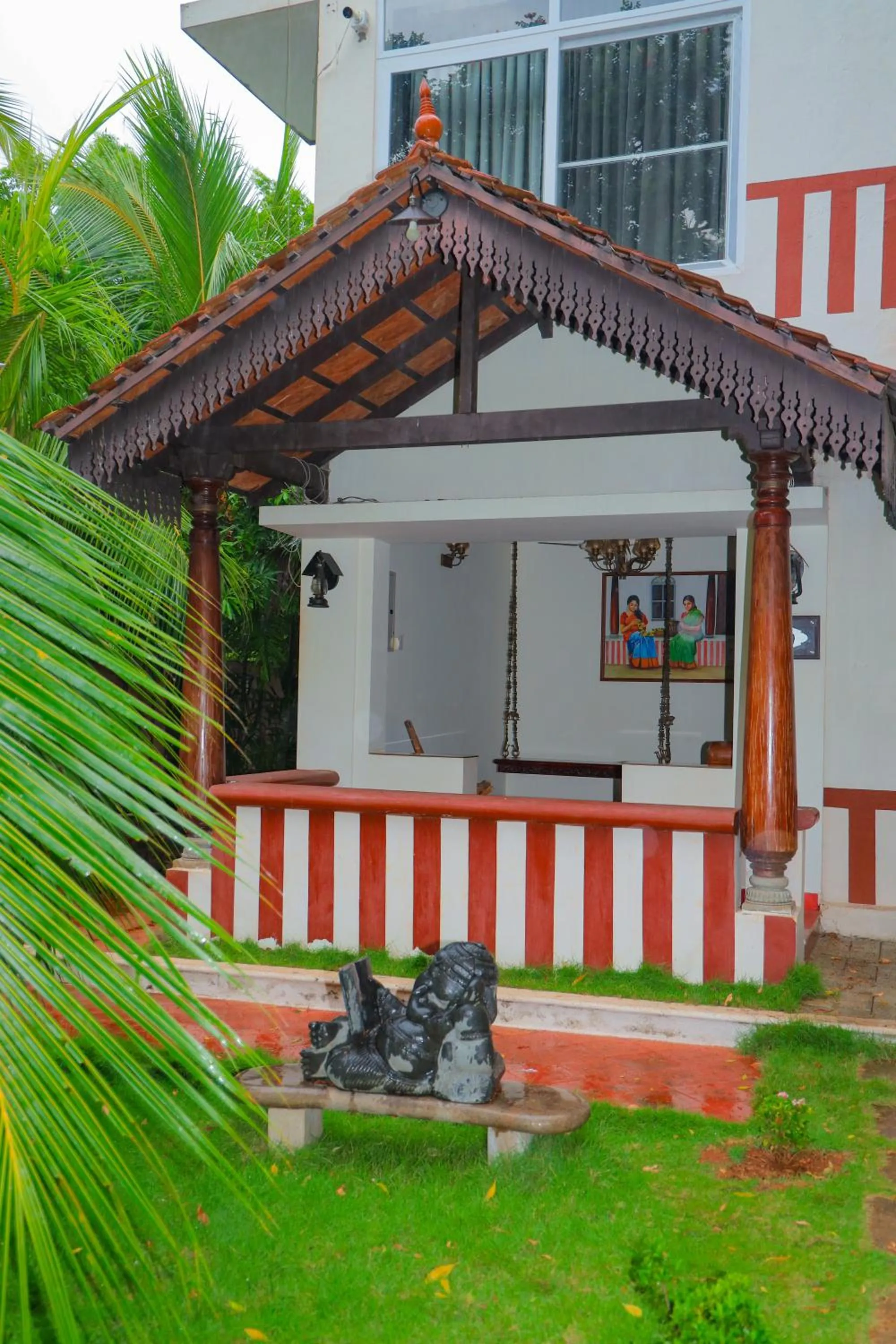 Seating area in Mount Retreat Resorts - Madurai
