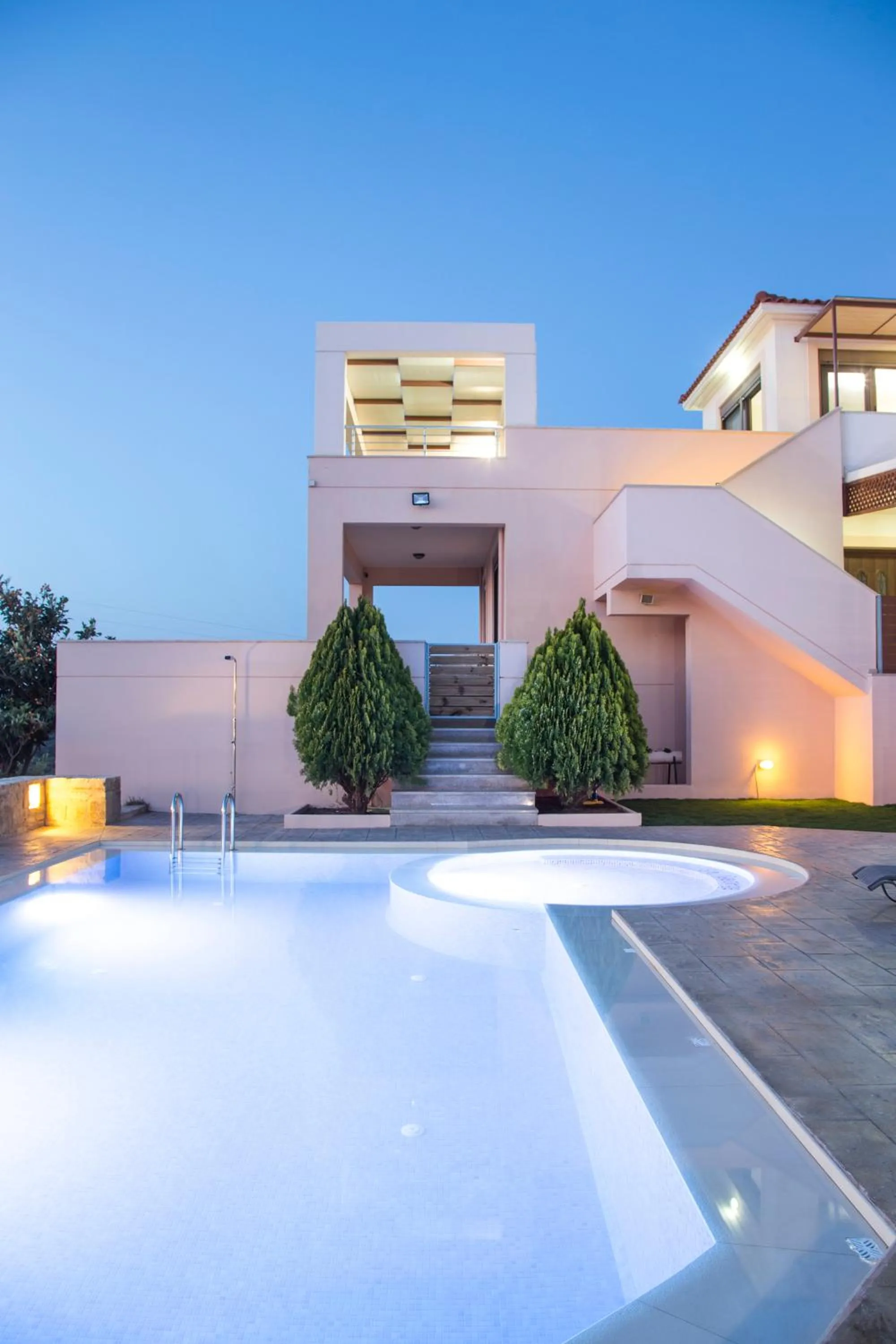 Shower in Villa Saint George