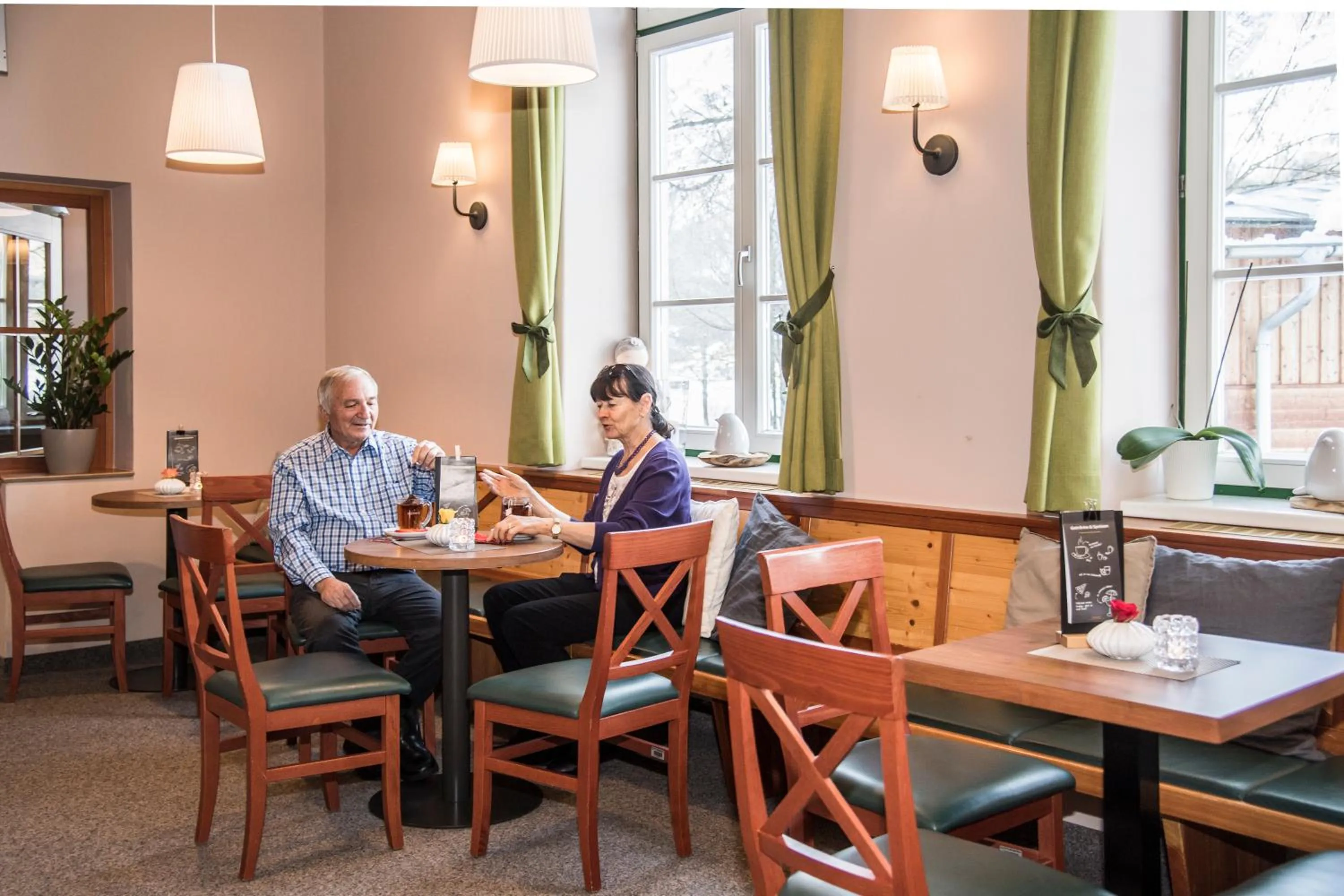 Lounge or bar in JUFA Hotel Grundlsee