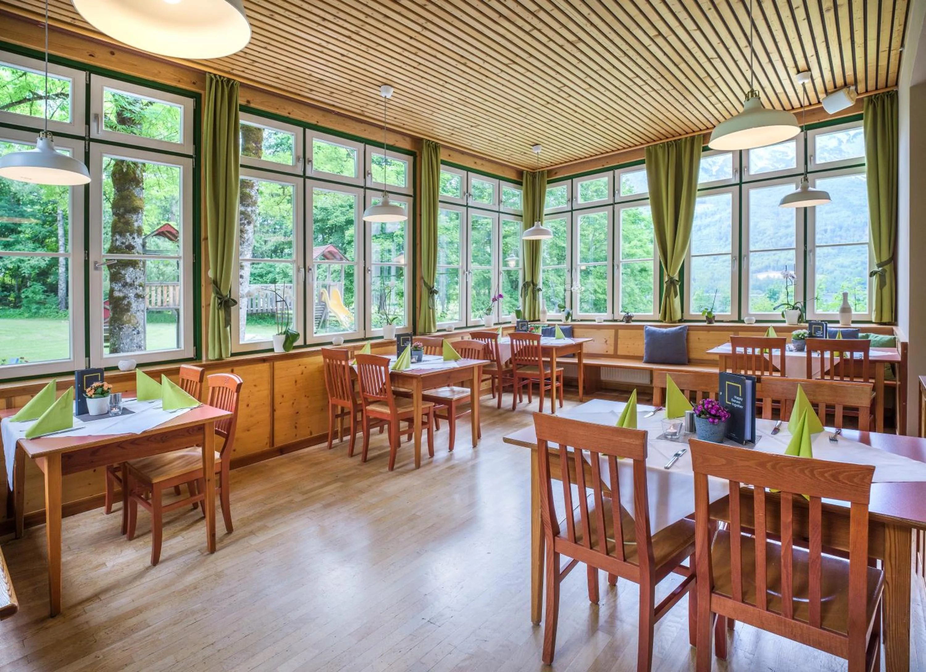 Restaurant/places to eat in JUFA Hotel Grundlsee