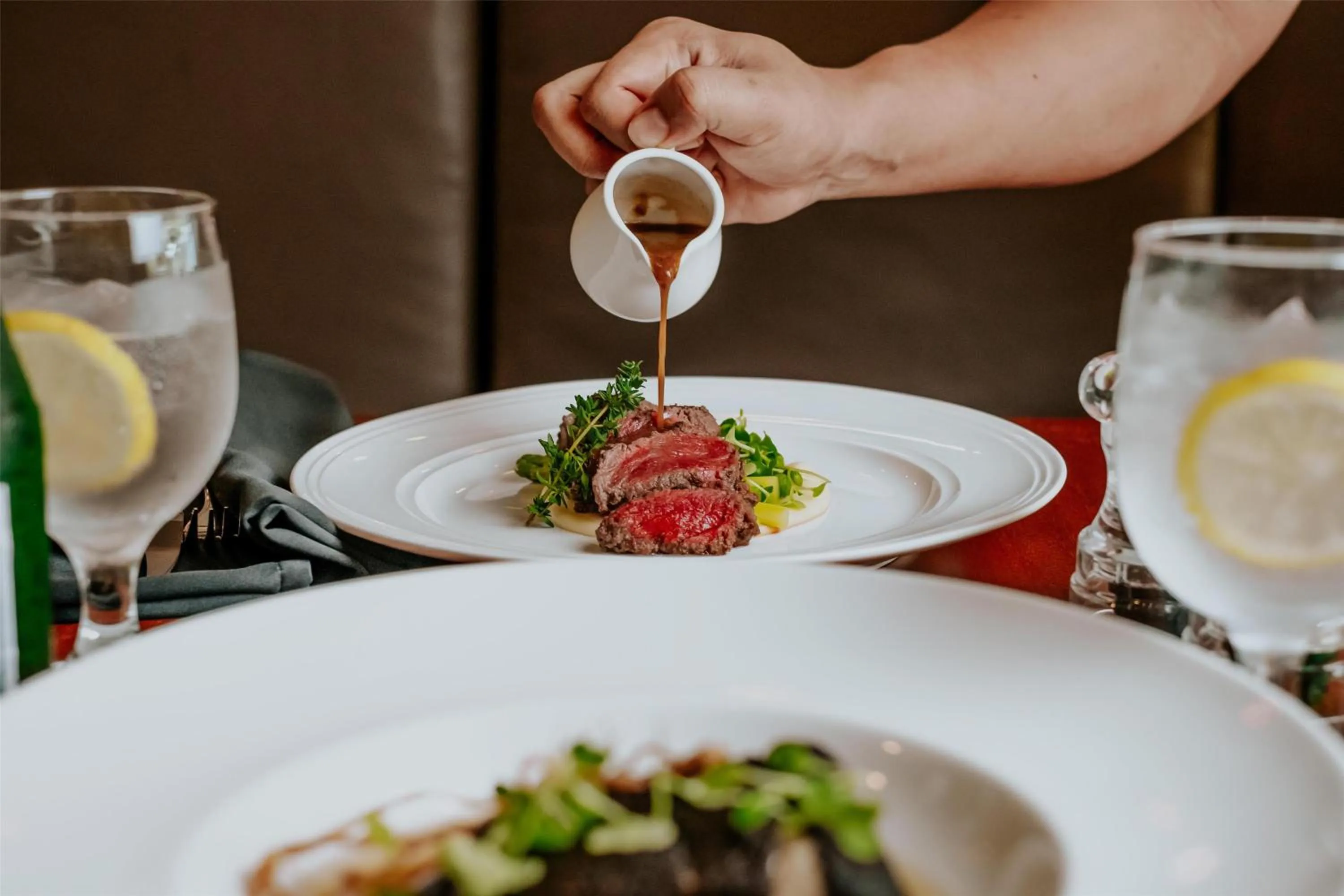 Restaurant/places to eat in Radisson Hotel Brunei Darussalam