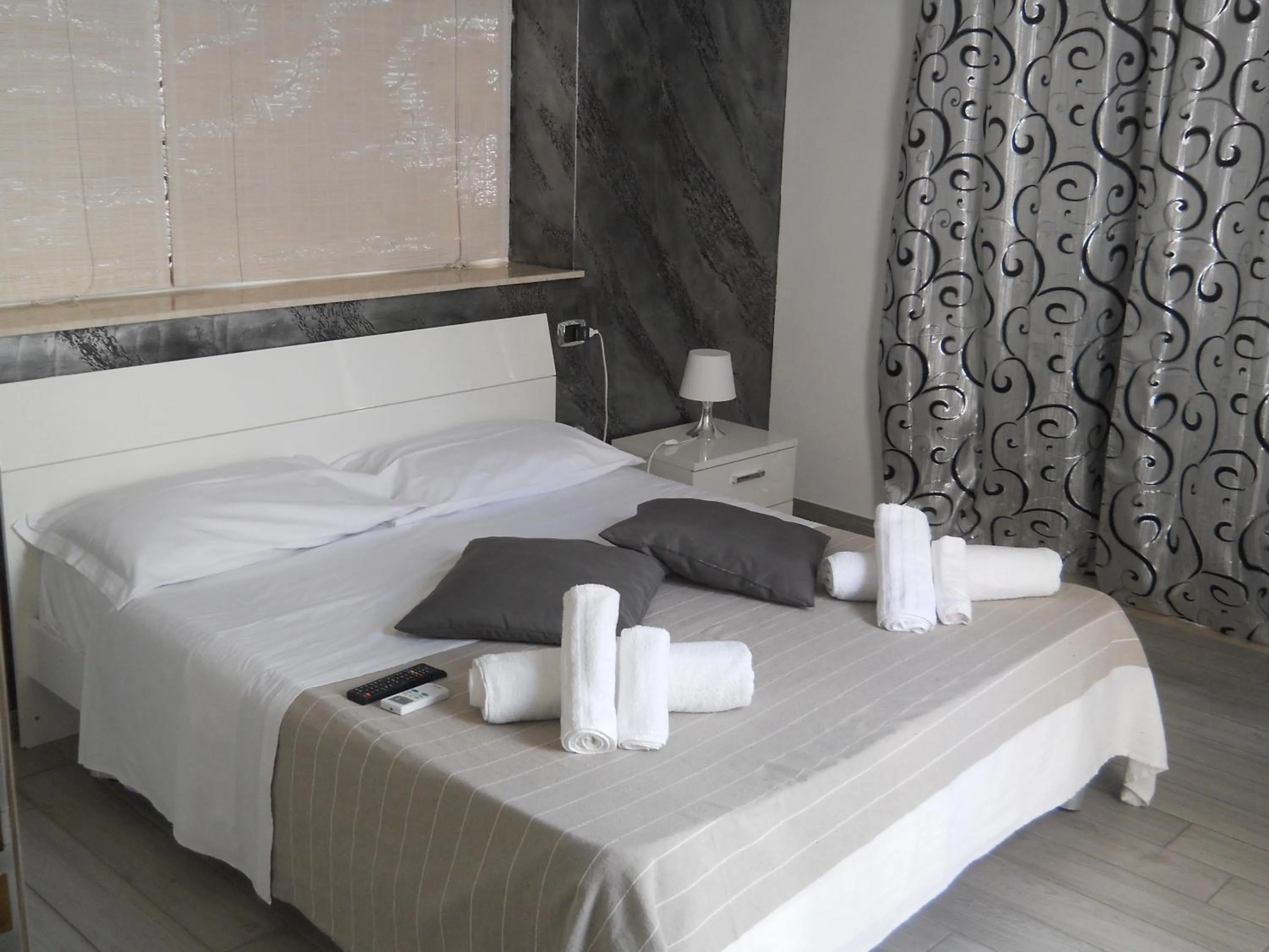 Summer Beach Rooms