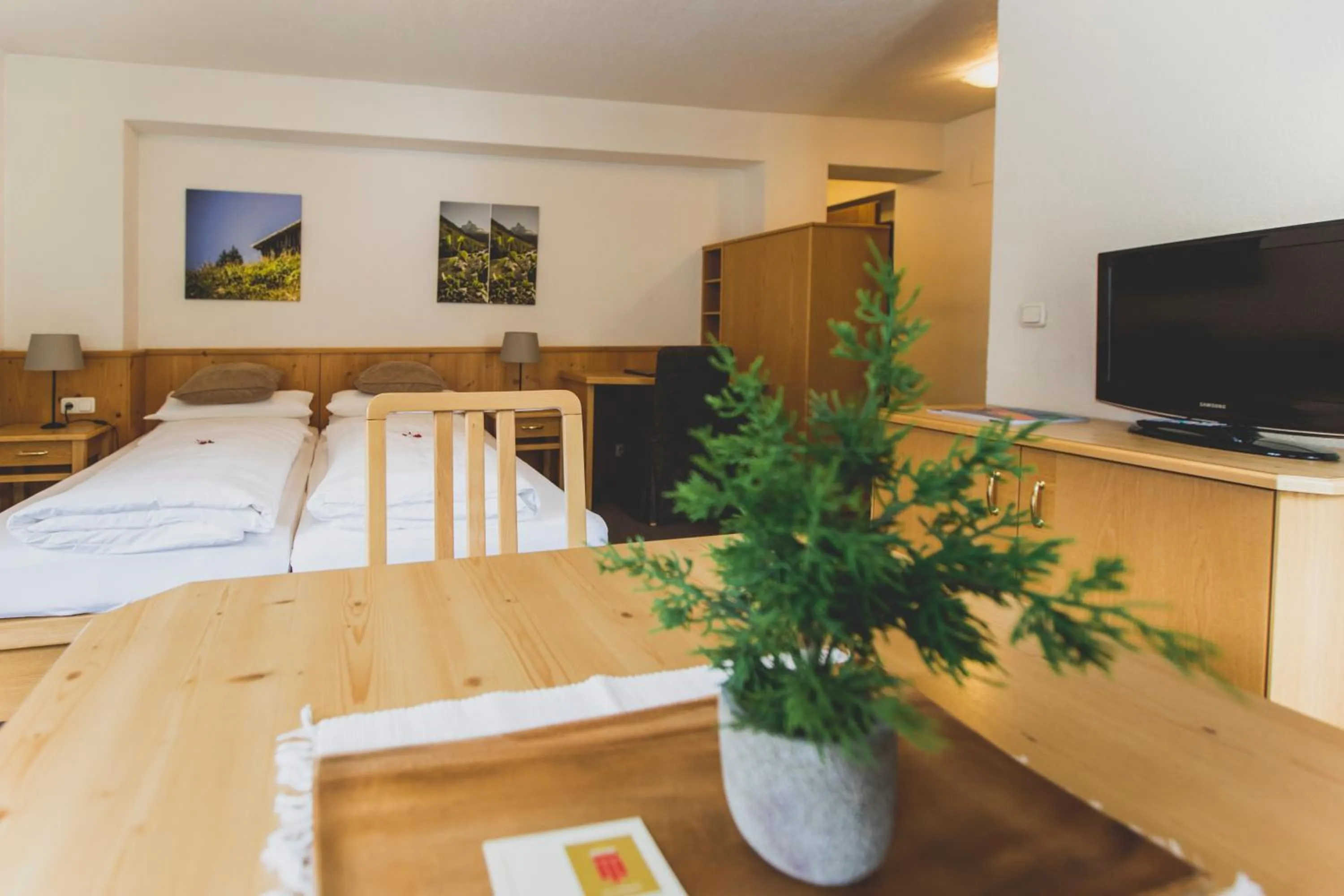 Photo of the whole room, Bed in Hotel Montfort