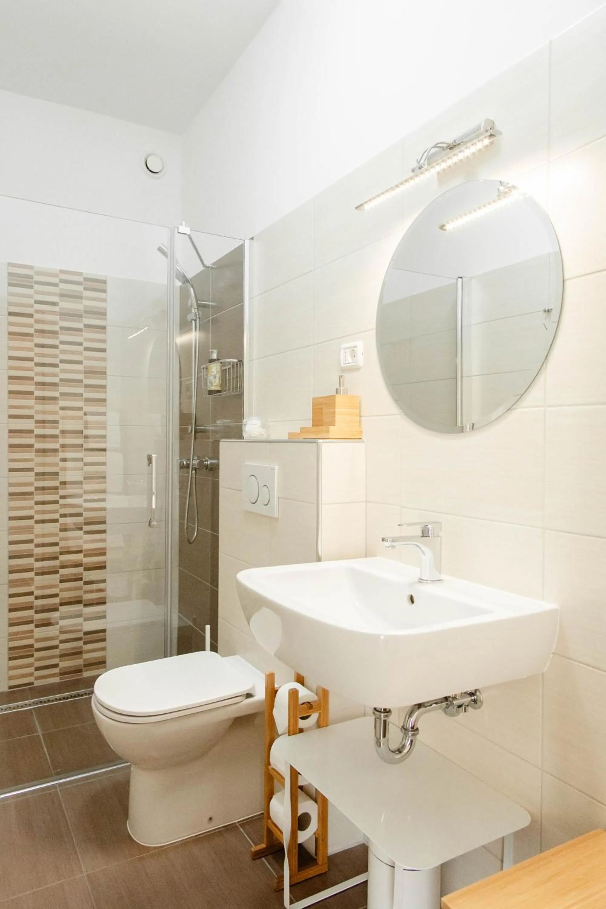 Bathroom in Med oljkami Apartment