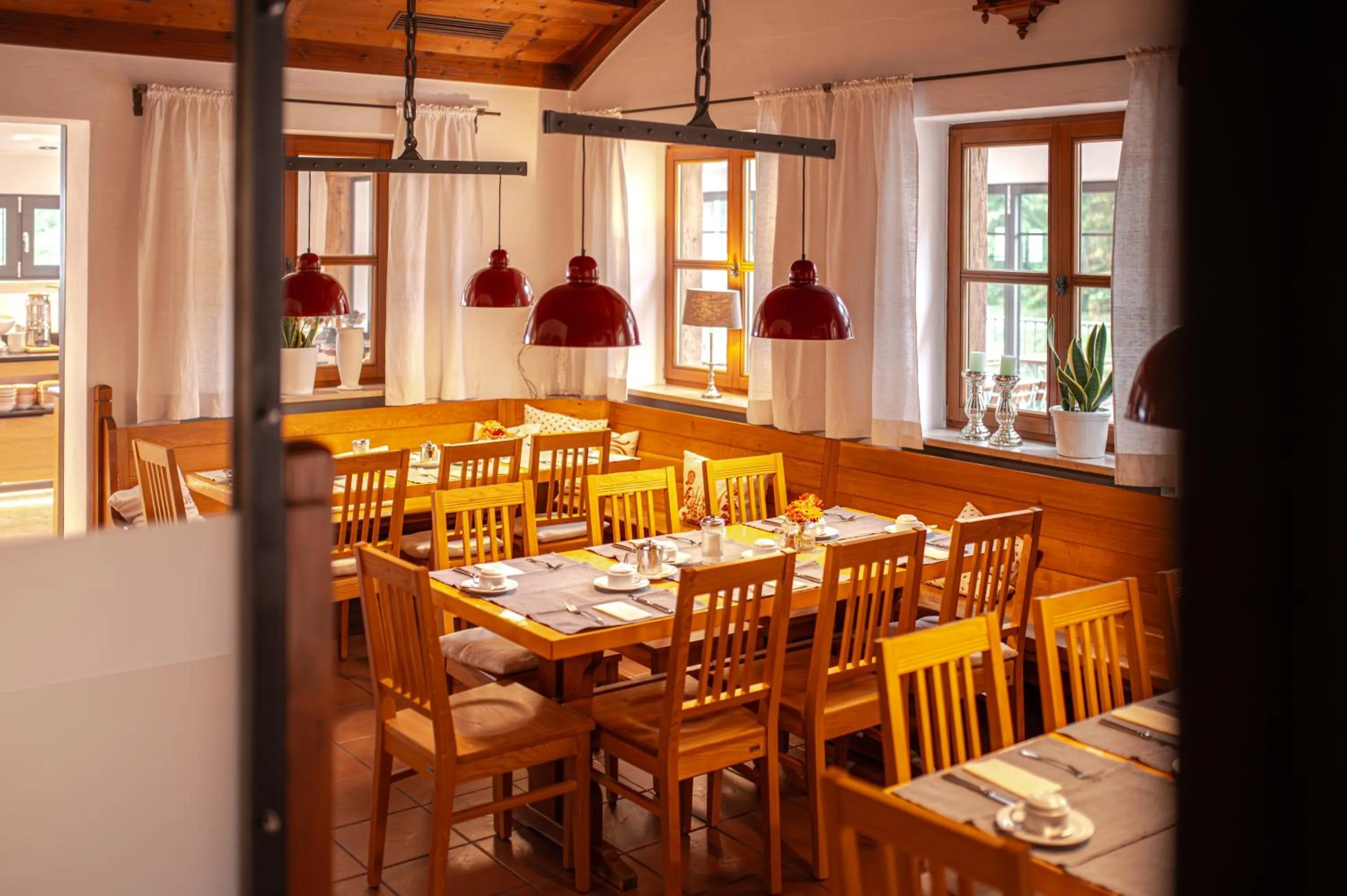 Restaurant/places to eat in Landhotel - Hotel & Brauereigasthof Schneider