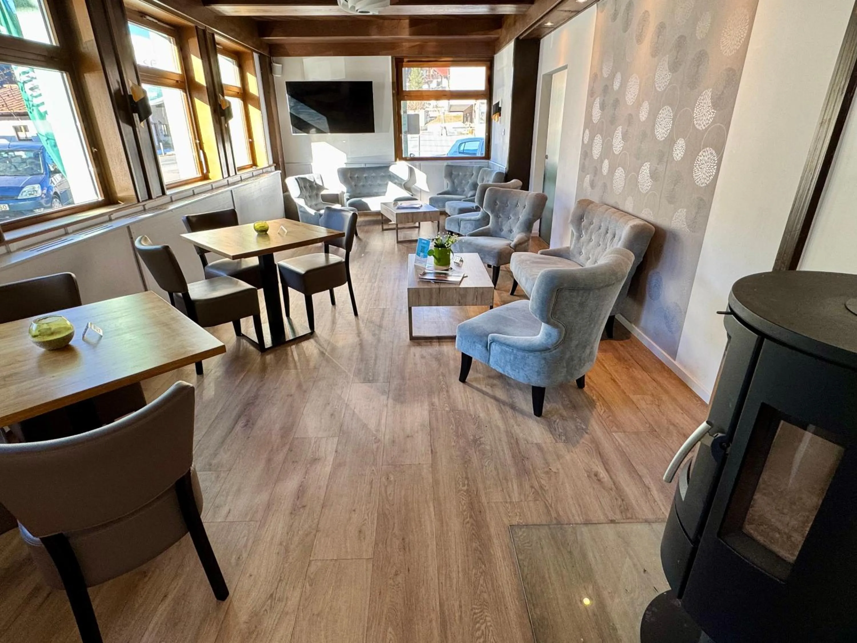 Communal lounge/ TV room in T3 Gasthof Spullersee