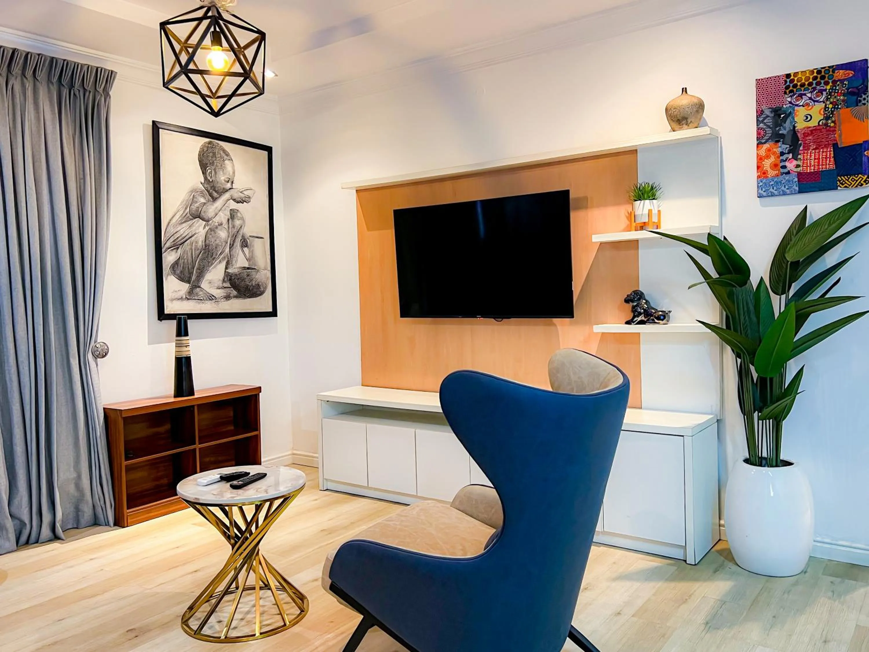 Seating area in Box Residence Hotel