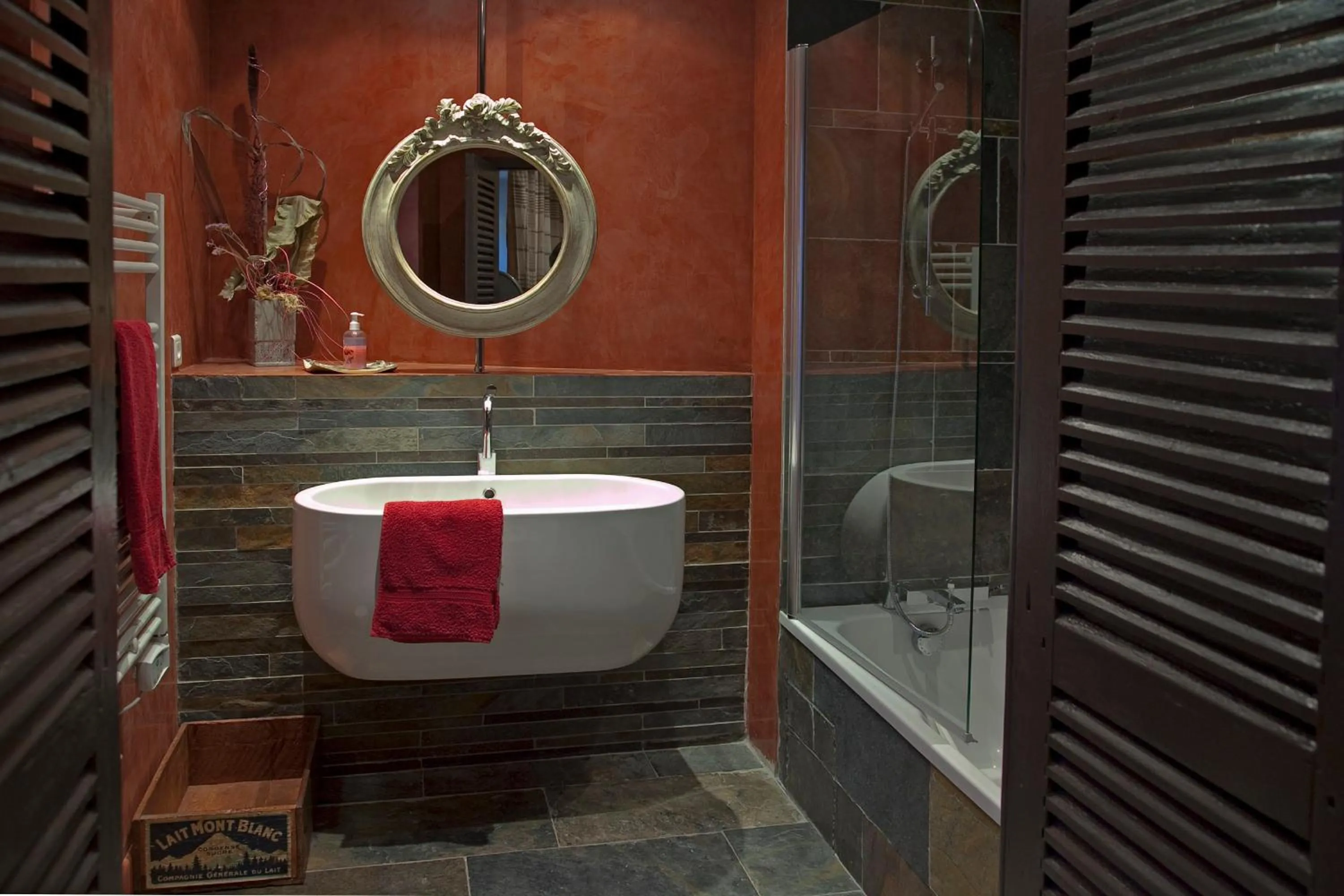 Bathroom in Bed & Breakfast Demeure du Pareur