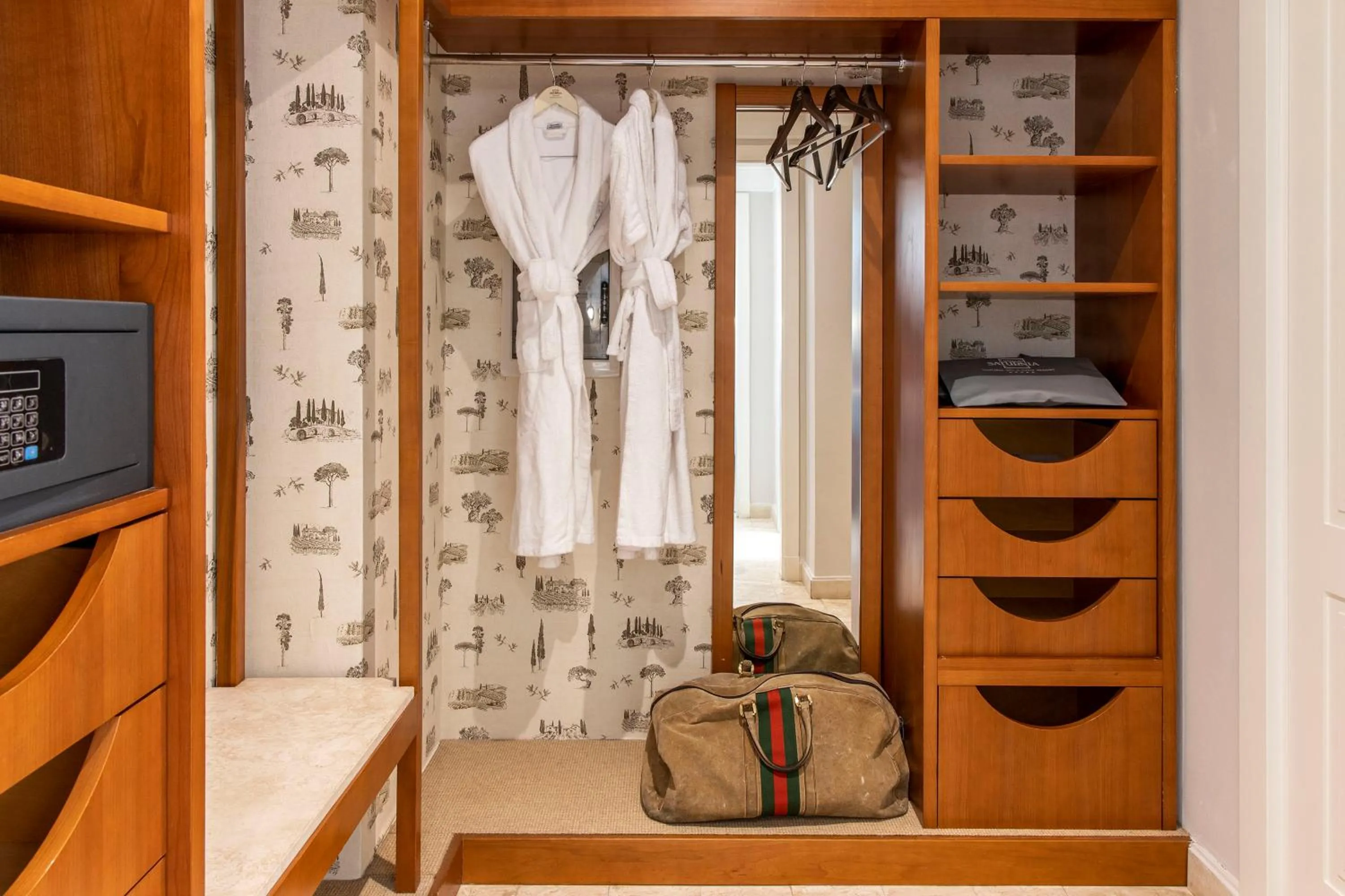 safe in Terme di Saturnia Natural Spa & Golf Resort - The Leading Hotels of the World