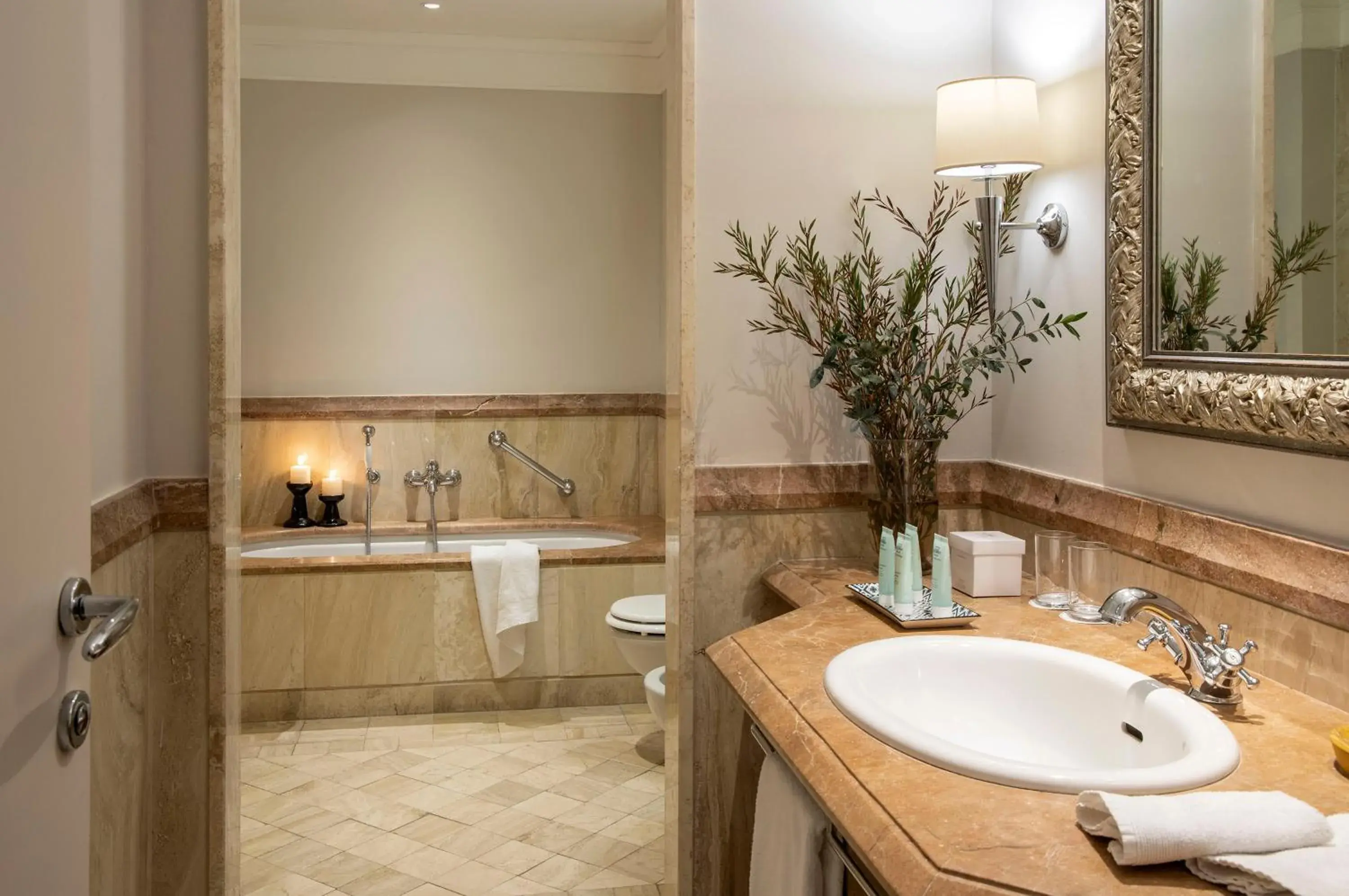 Junior Suite in Terme di Saturnia Natural Spa & Golf Resort - The Leading Hotels of the World Junior Suite in Terme di Saturnia Natural Spa & Golf Resort - The Leading Hotels of the World