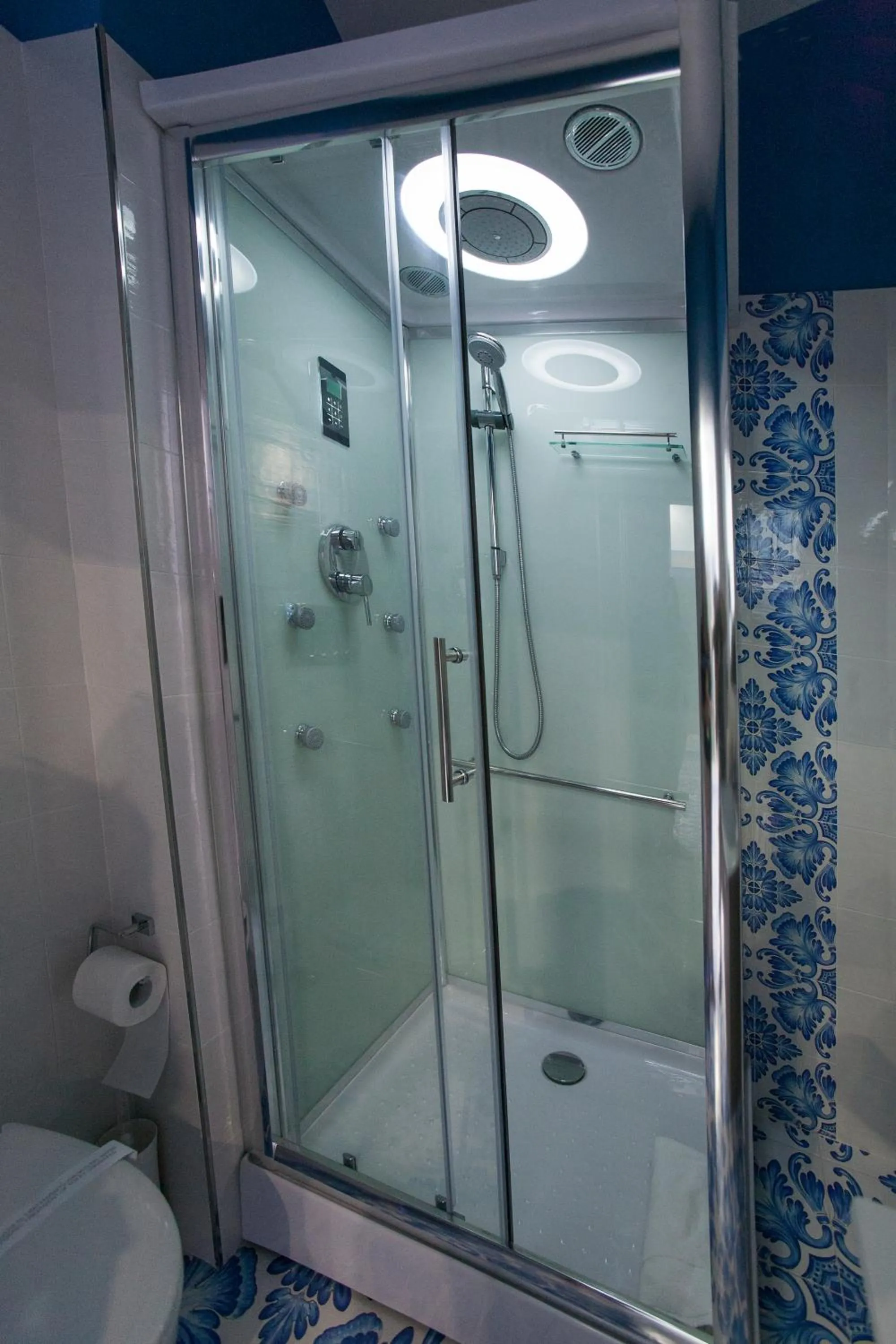 Bathroom in Golfo Delle Sirene