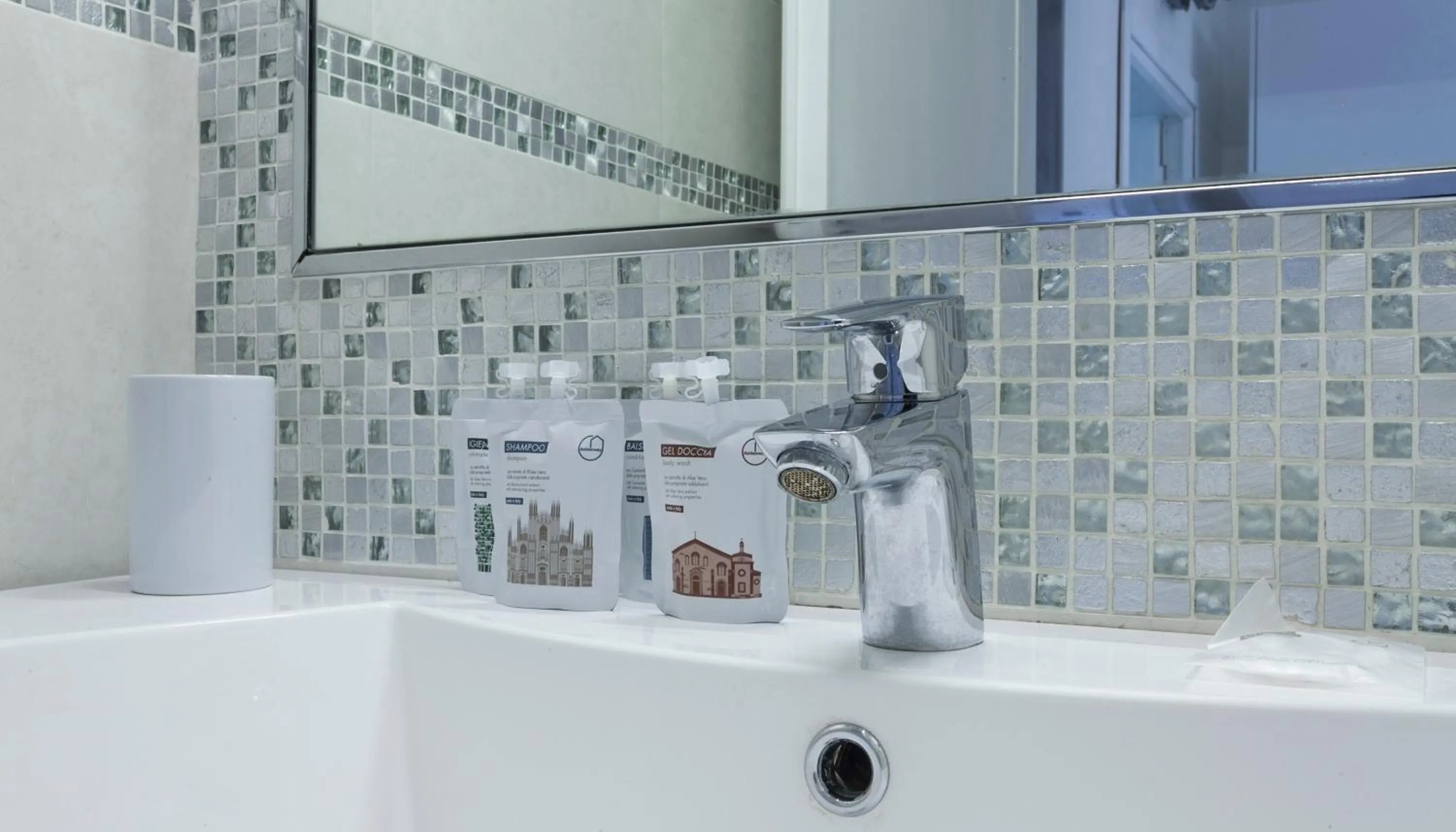 Decorative detail in Italianway Easy - Lambertenghi 3