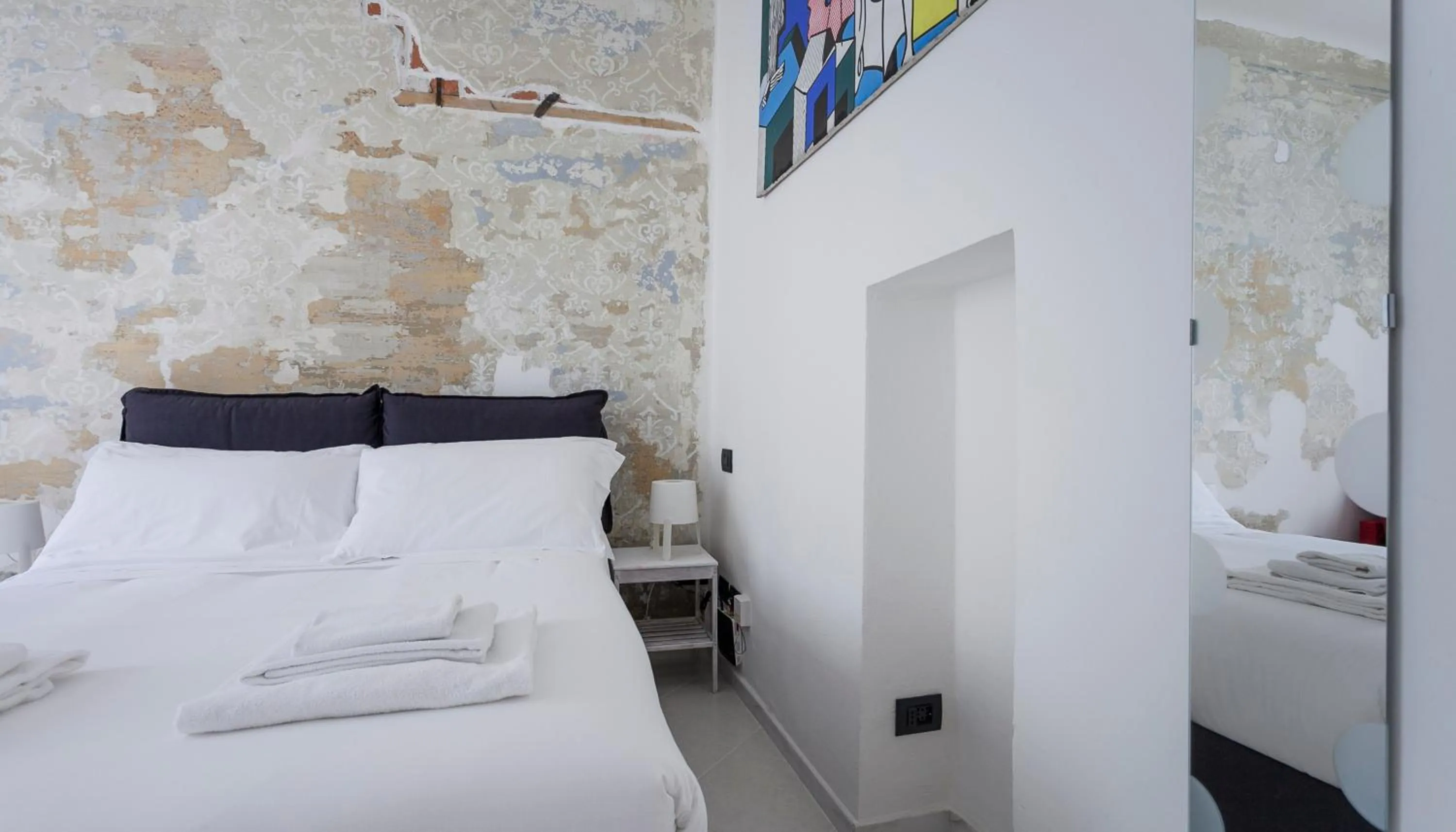 Photo of the whole room, Bed in Italianway Easy - Lambertenghi 3