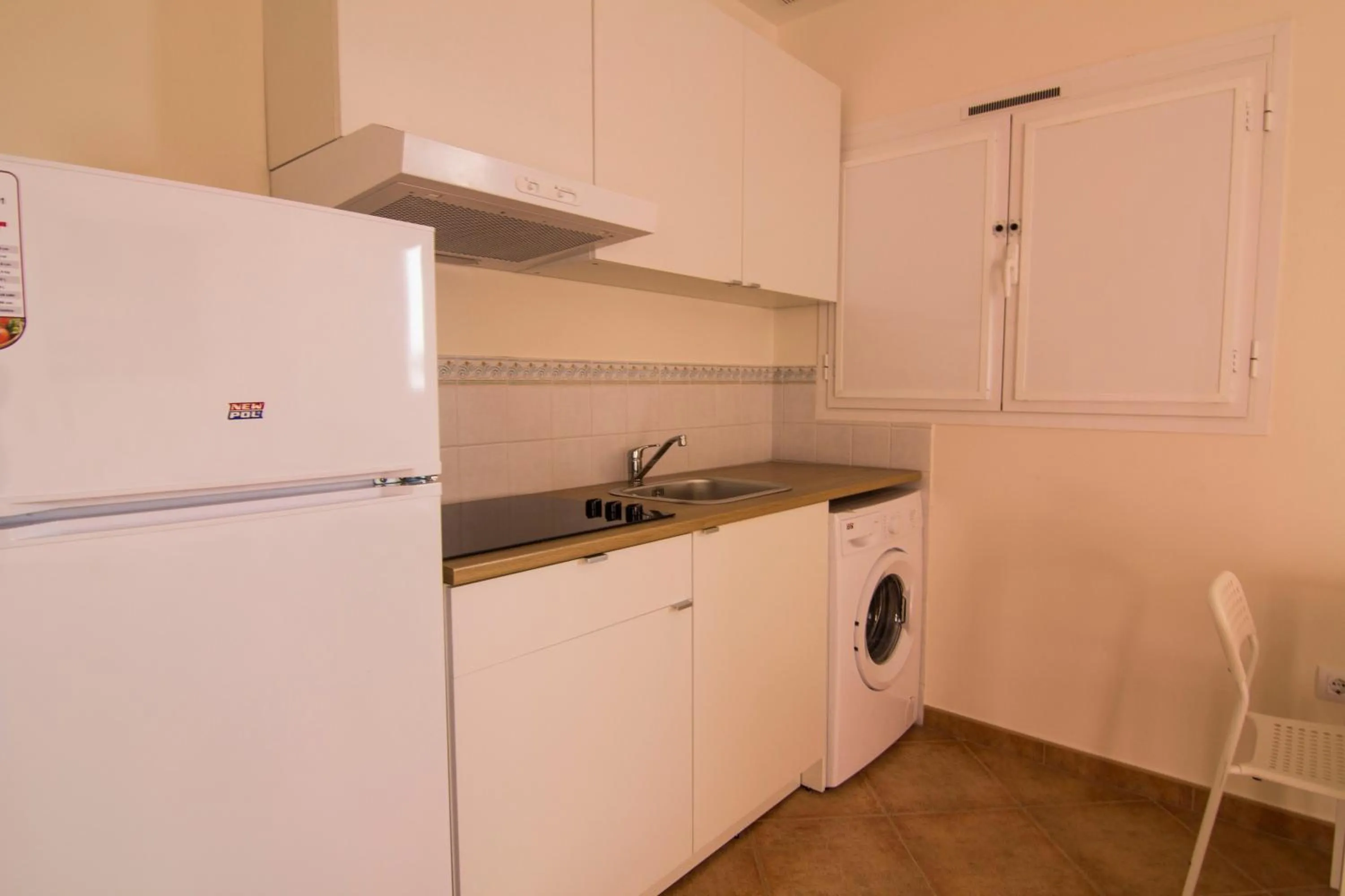 Kitchen or kitchenette in Apartamentos Centro 2 el Puerto