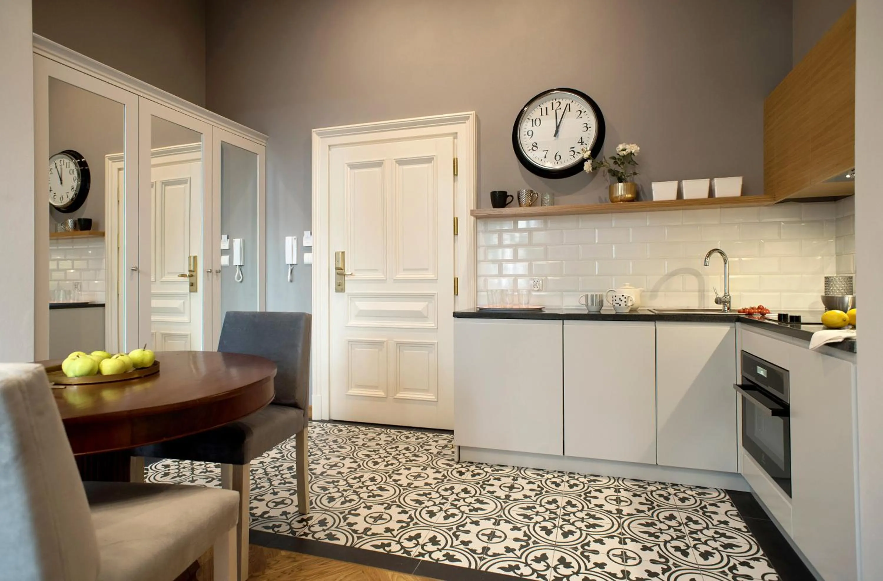 Kitchen or kitchenette in Belle Epoque Residence