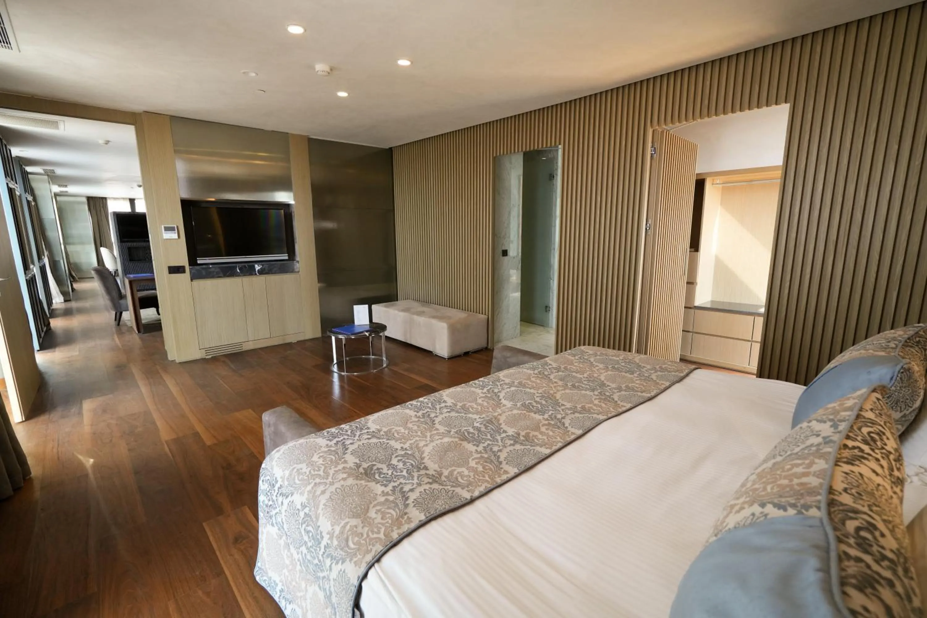 Bedroom, Bed in Dedeman Cizre Hotel