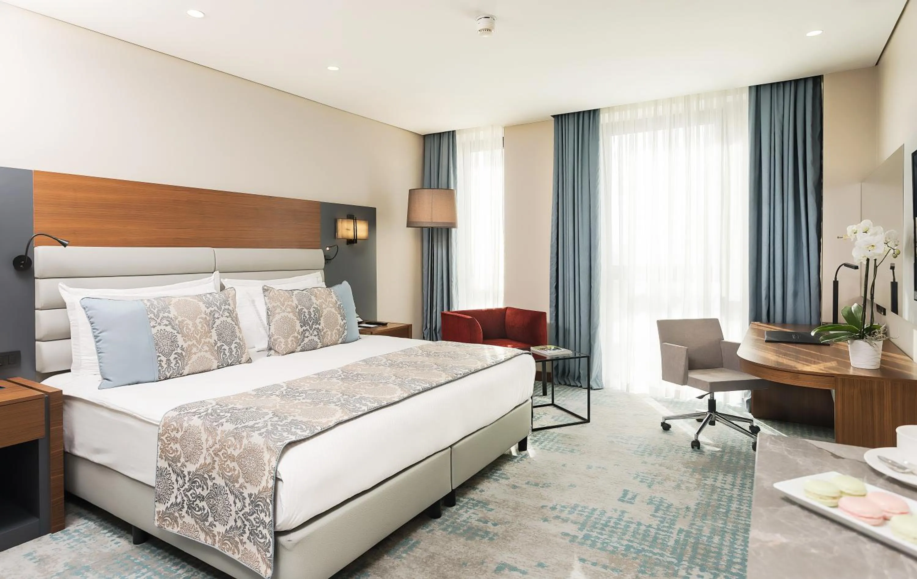 Photo of the whole room, Bed in Dedeman Cizre Hotel