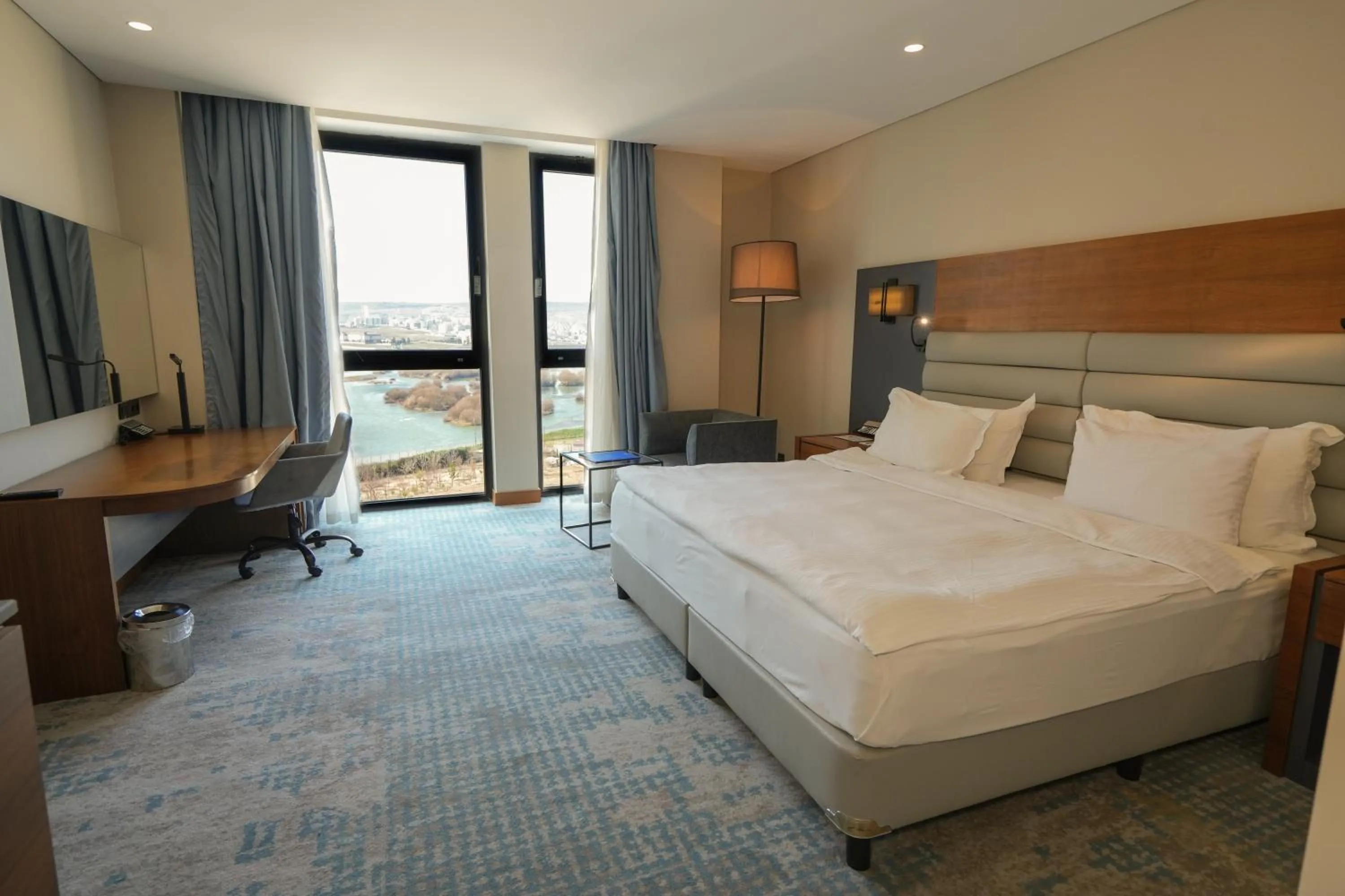 Bed in Dedeman Cizre Hotel