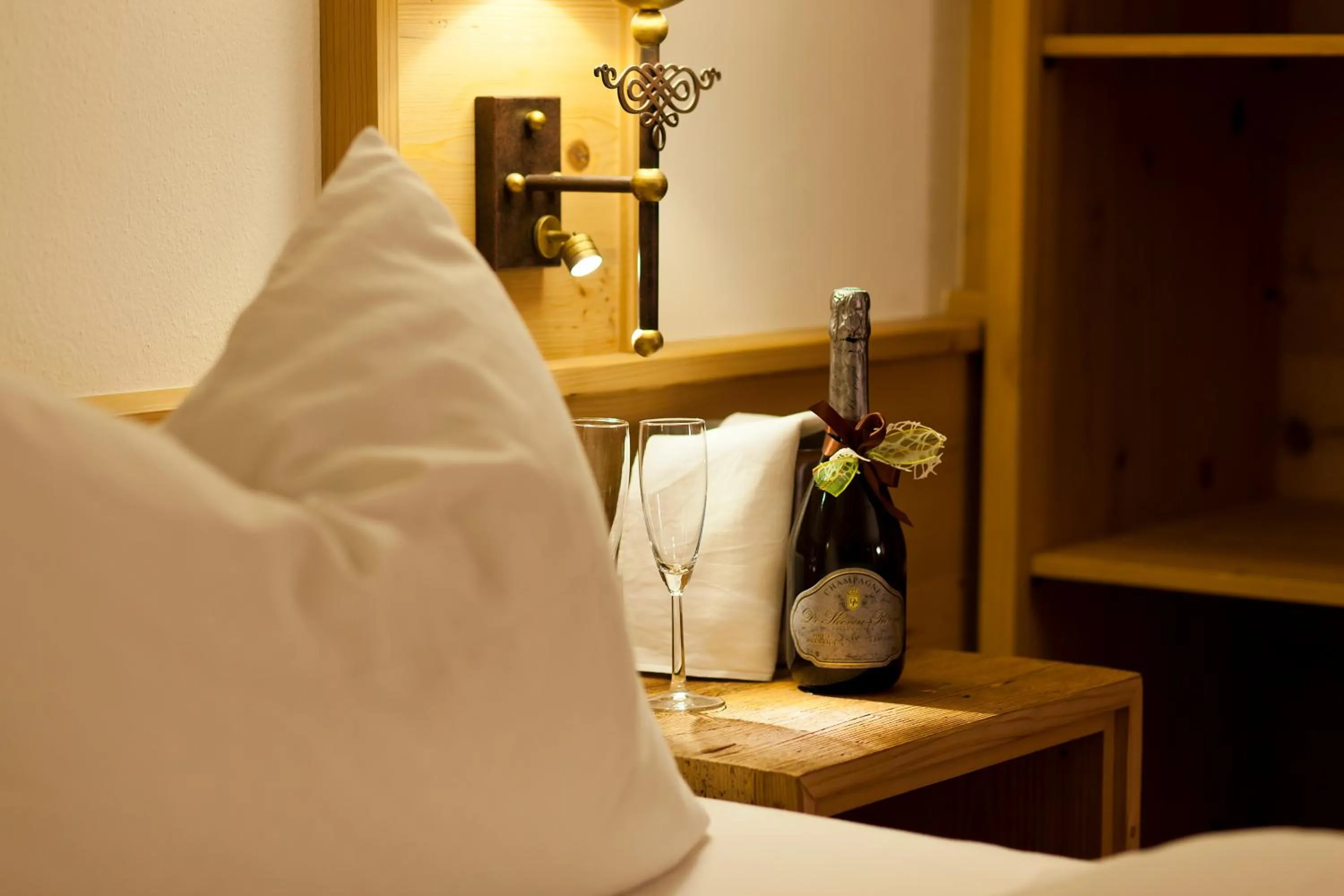 Decorative detail, Bed in Lifesport Hotel Hechenmoos