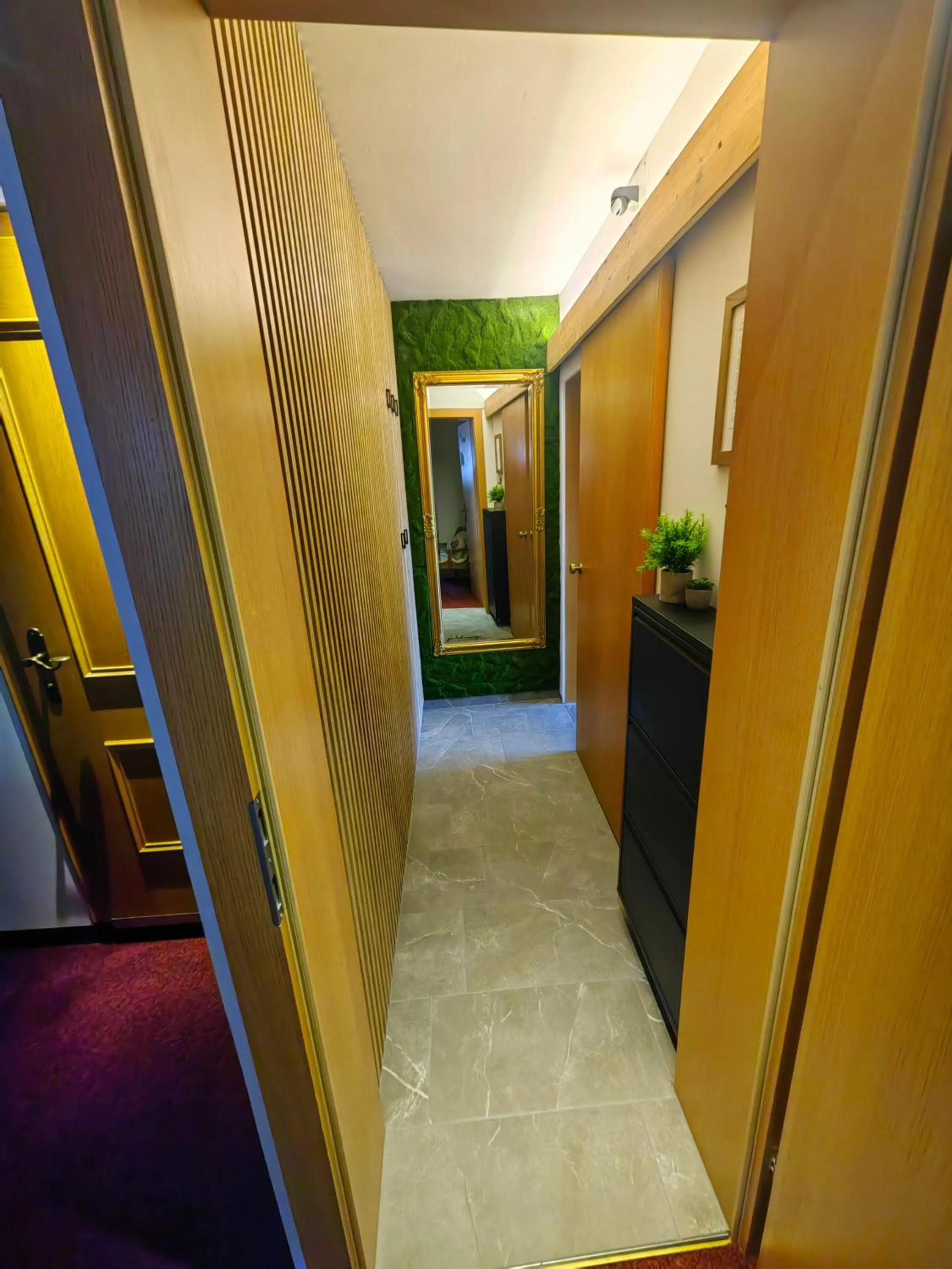 wardrobe in Haus Groder