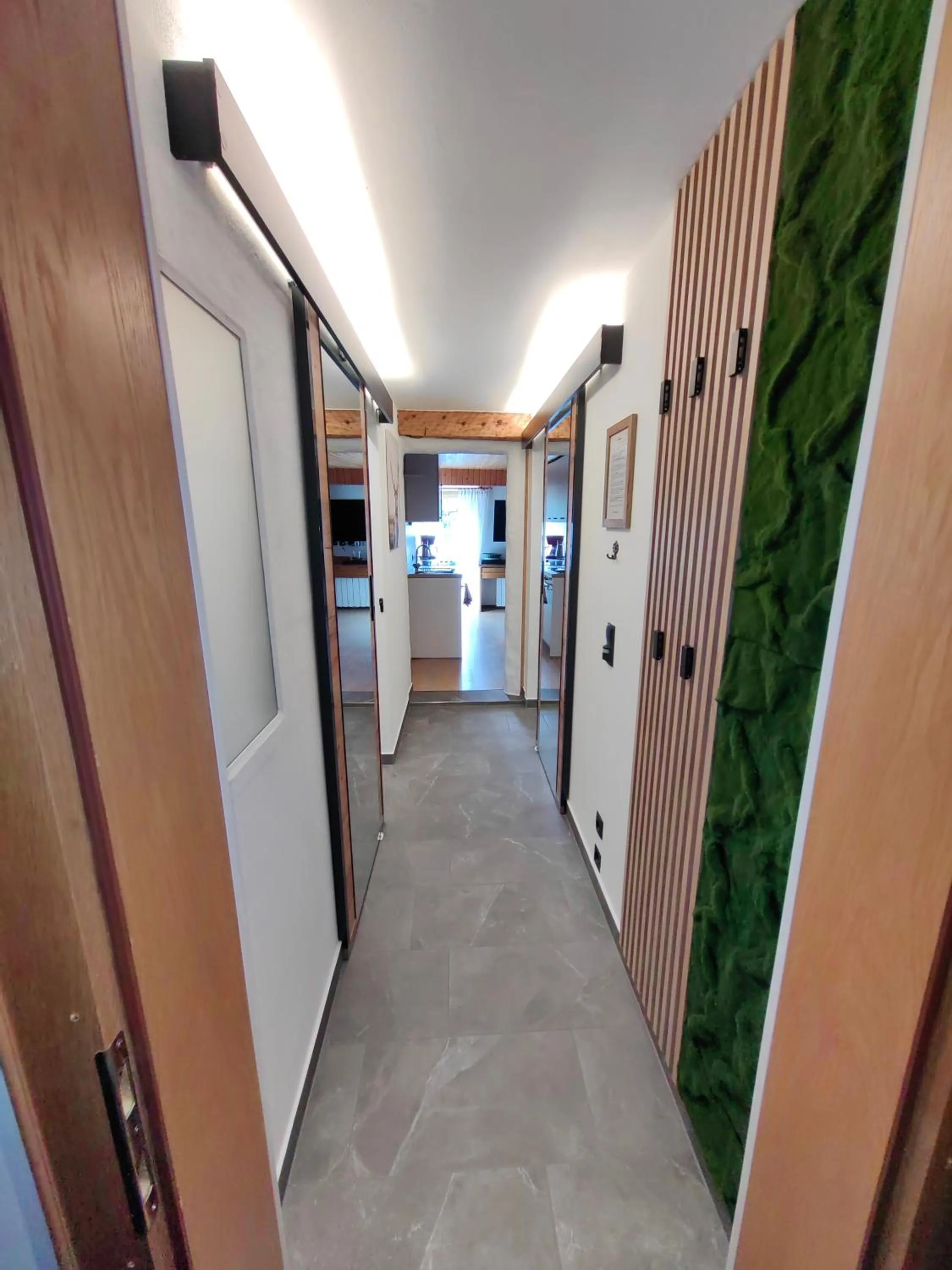 wardrobe in Haus Groder