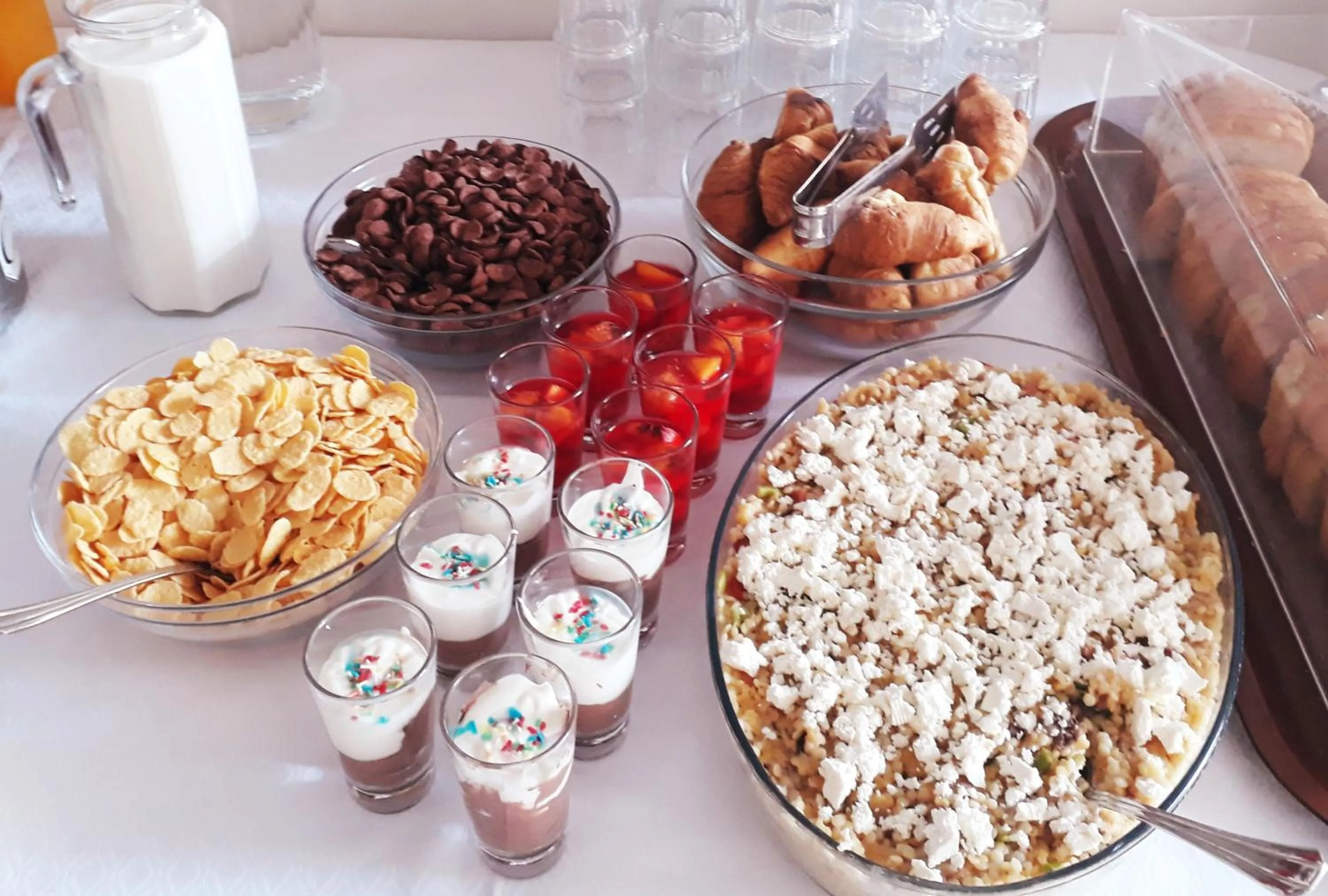 Breakfast in Rg Status Hotel