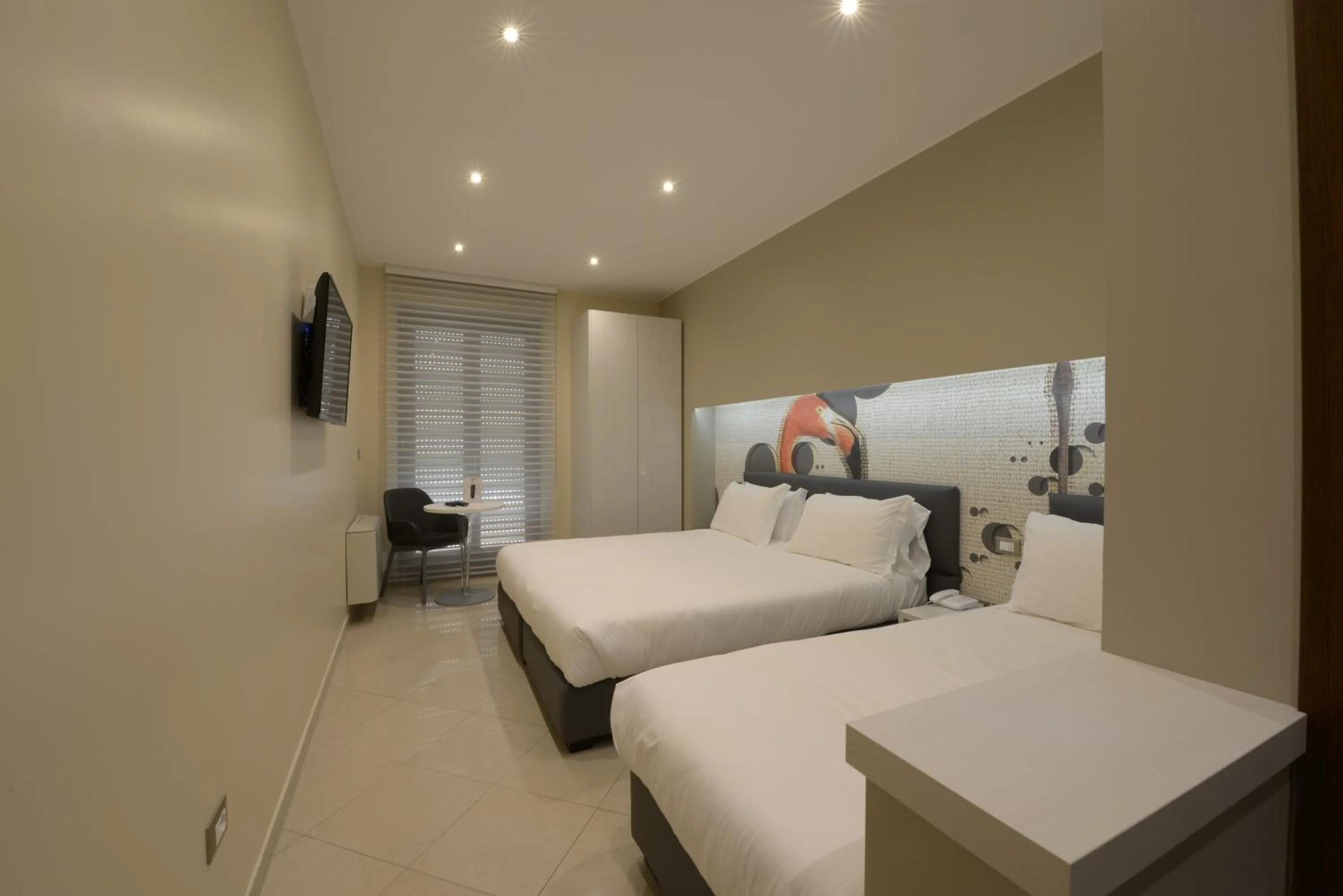 Shower, Bed in Imperiali Hotel