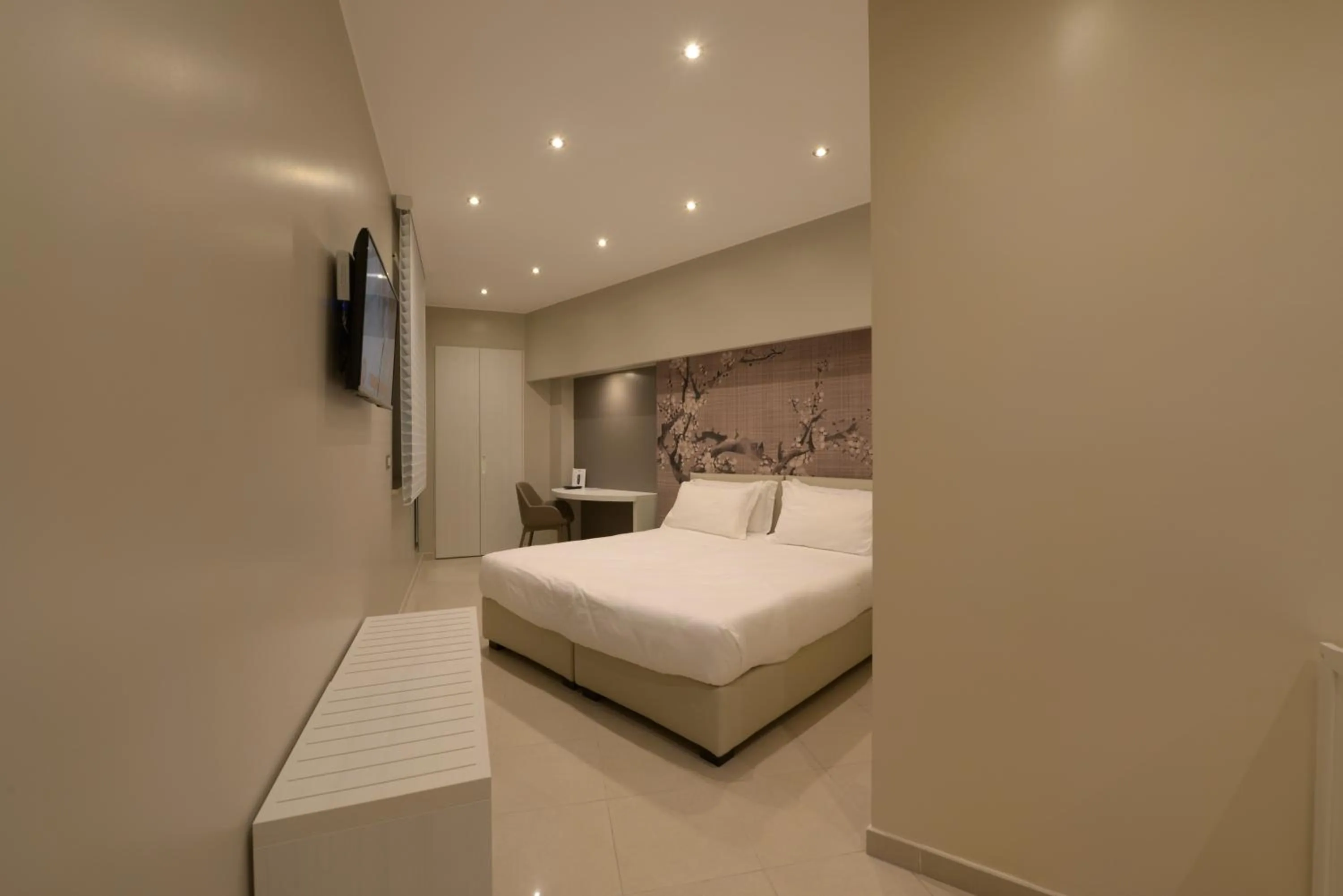 Shower, Bed in Imperiali Hotel